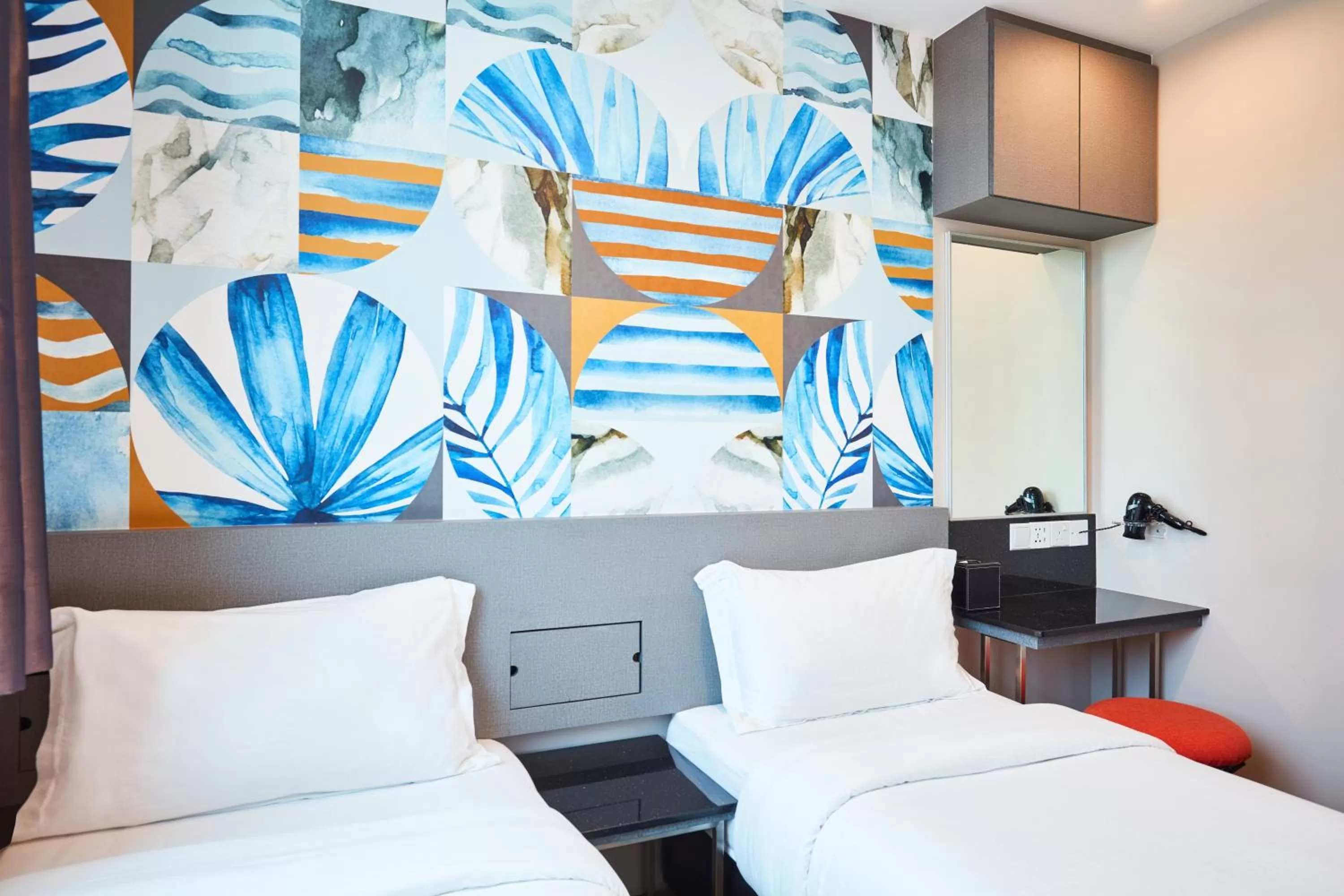 Bed in ibis budget Singapore Sapphire