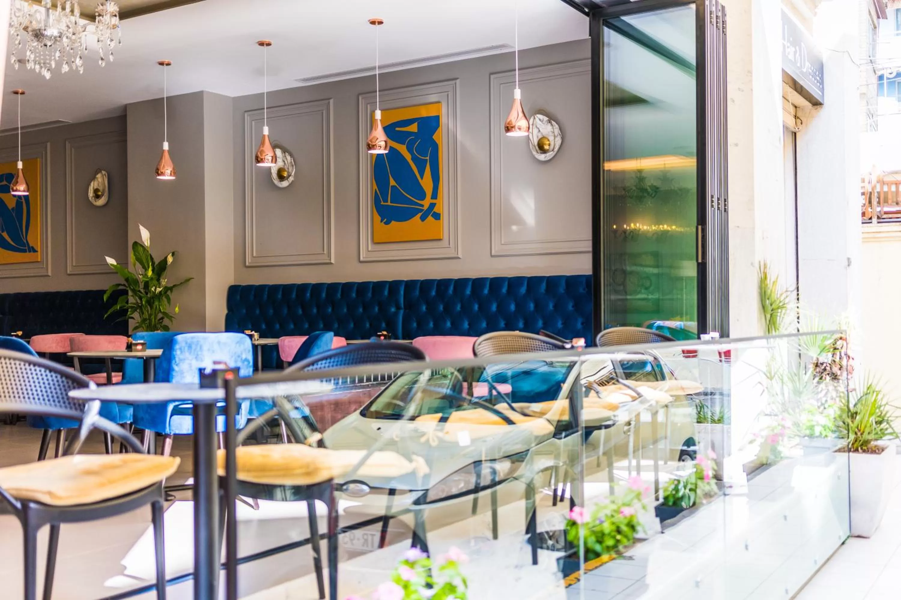 Lounge or bar in Golden City Hotel , Tirana