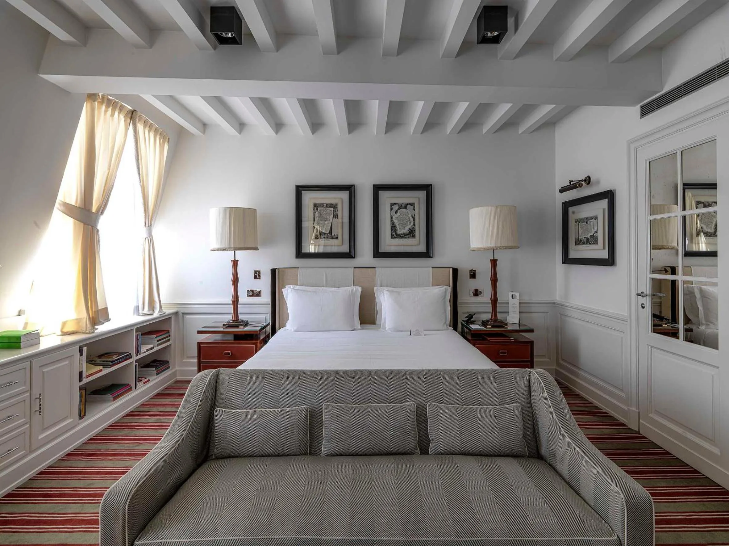 Bedroom, Bed in MARQUIS Faubourg Saint-Honoré - Small Luxury hotels of the World