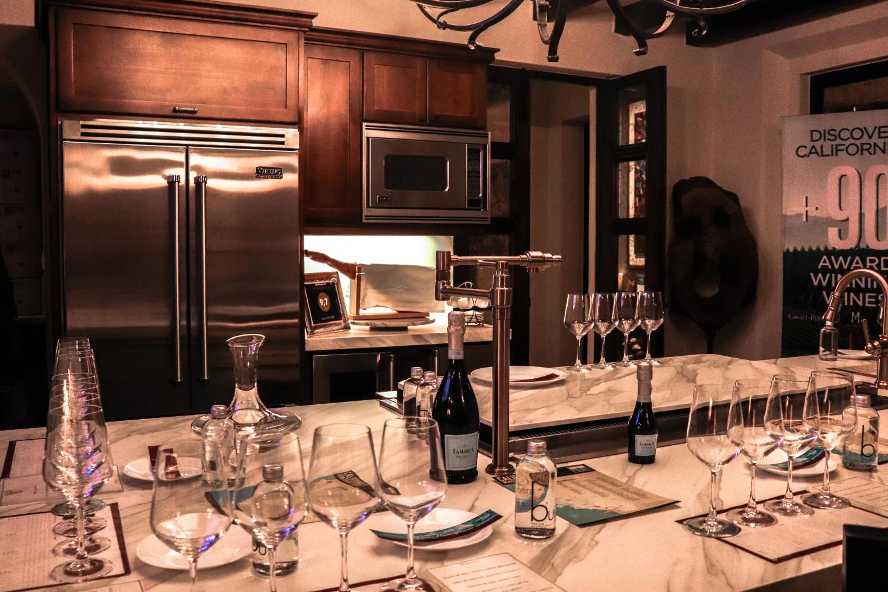 Restaurant/Places to Eat in Artesana Luxury Villa