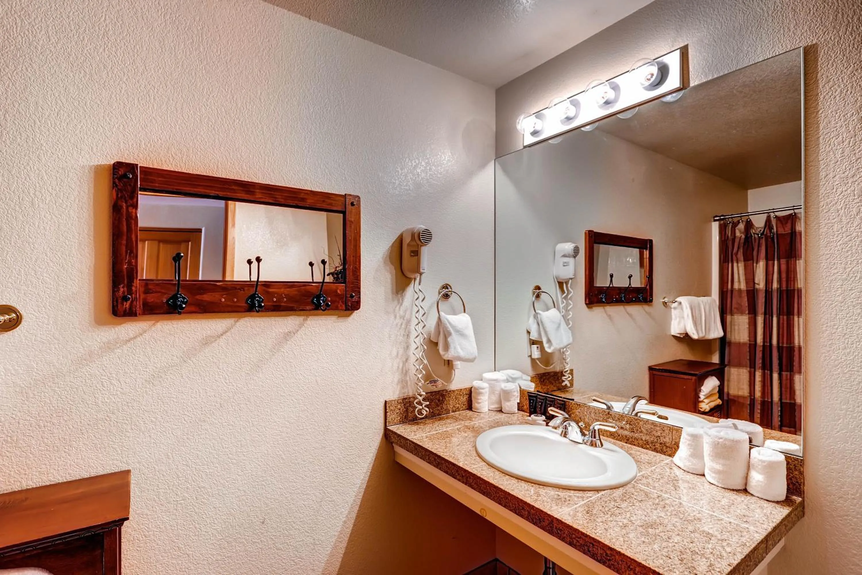 Bathroom in Gateway Mountain Lodge by Keystone Resort