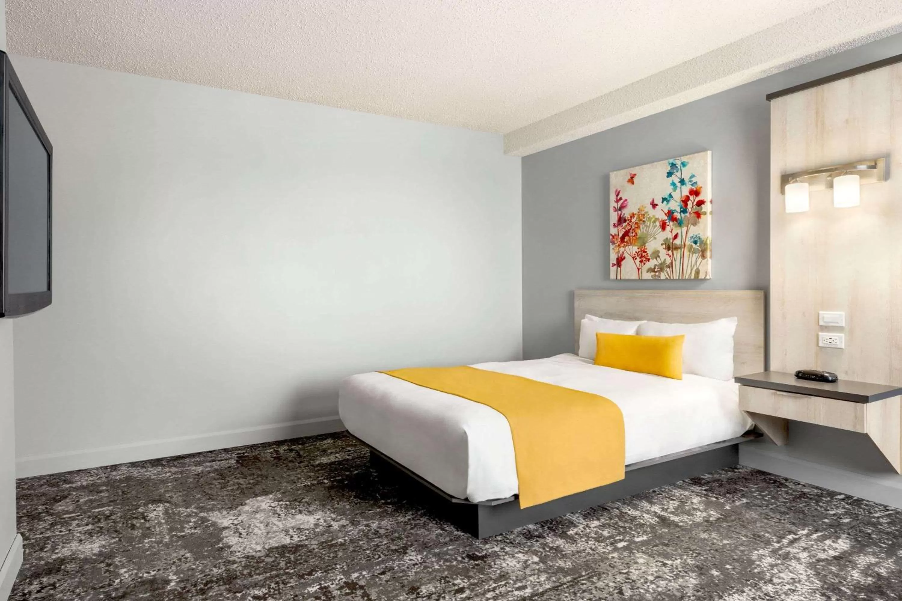 Photo of the whole room, Bed in Travelodge by Wyndham Alma