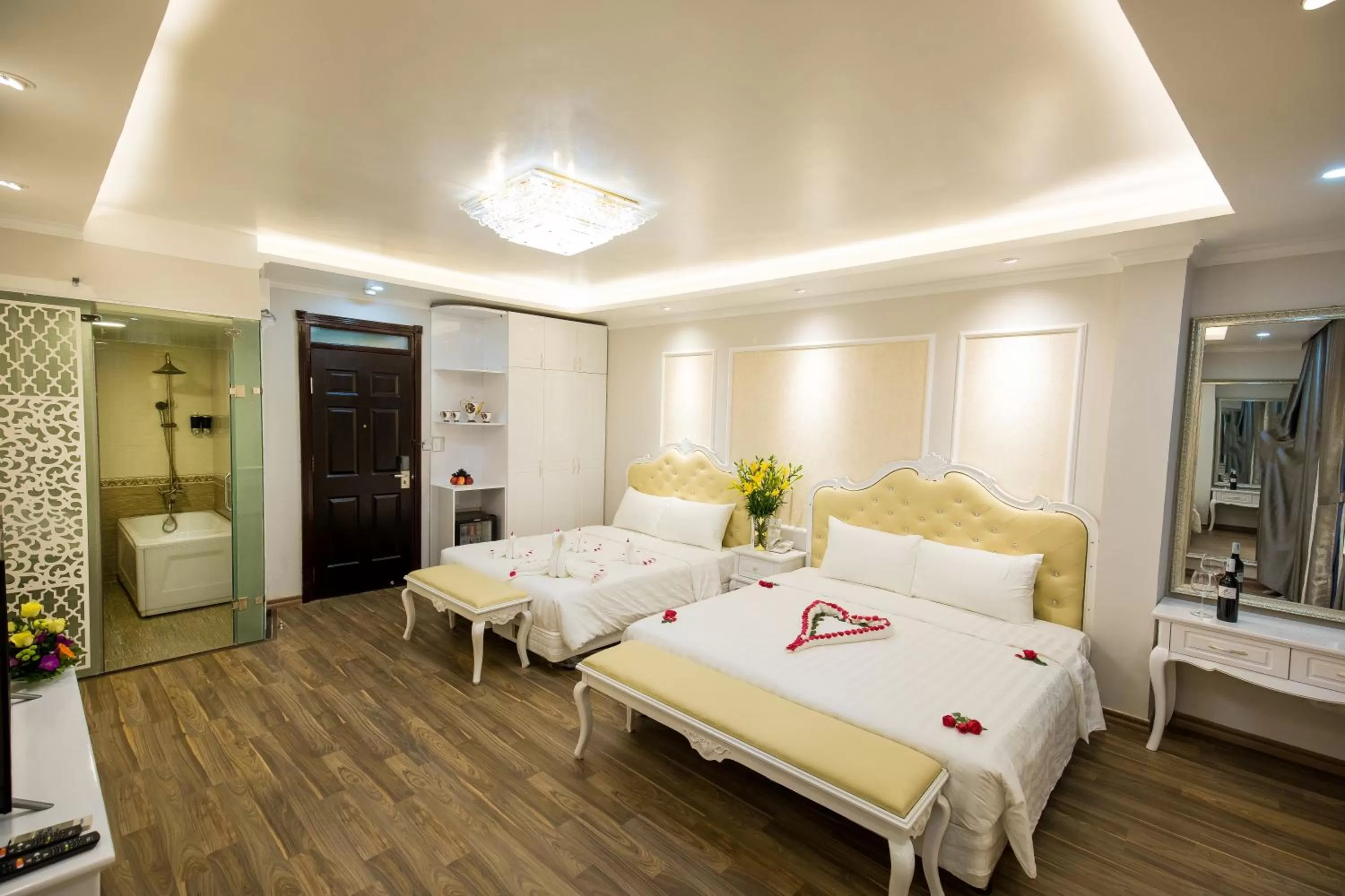 Bed in Little Hanoi Deluxe Hotel