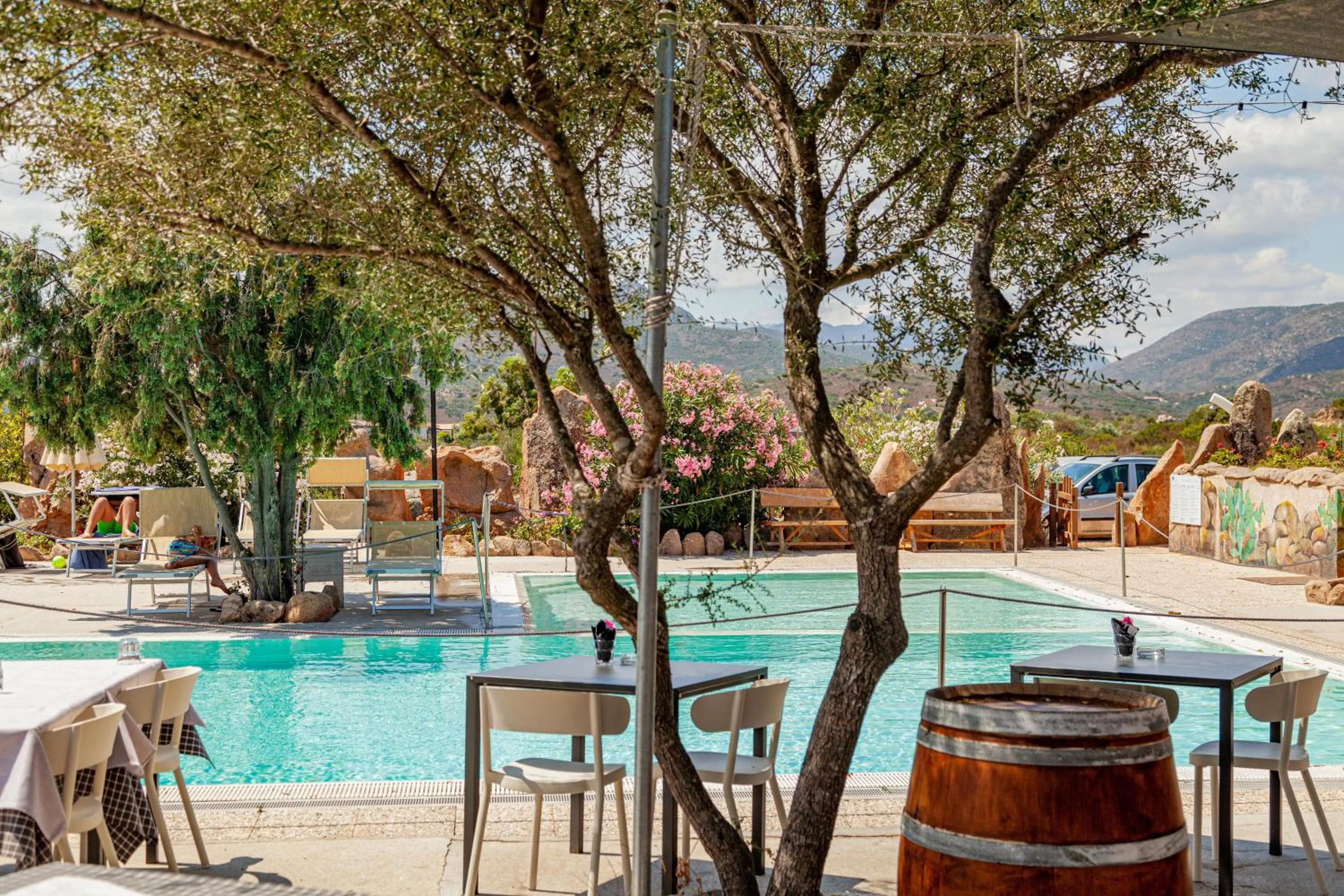 Restaurant/places to eat in Residence Hotel Lu Nibareddu