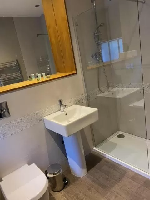 Bathroom in The Sun Inn