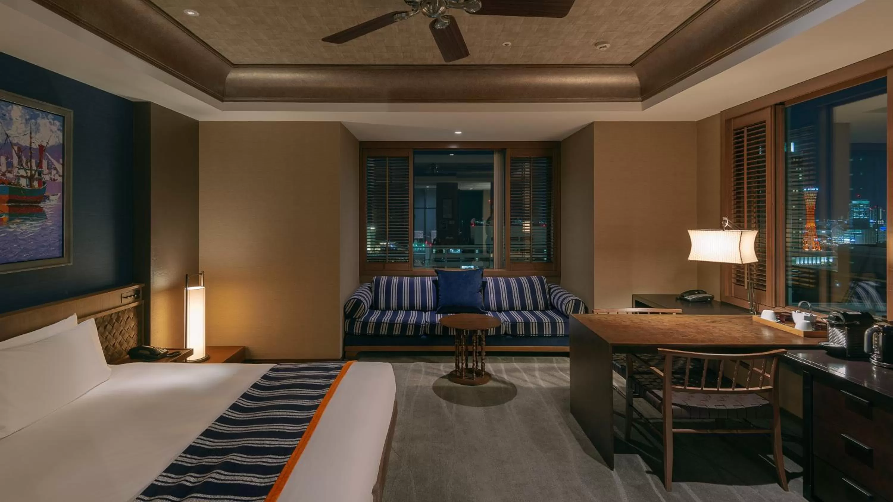 Bed in Oriental Hotel