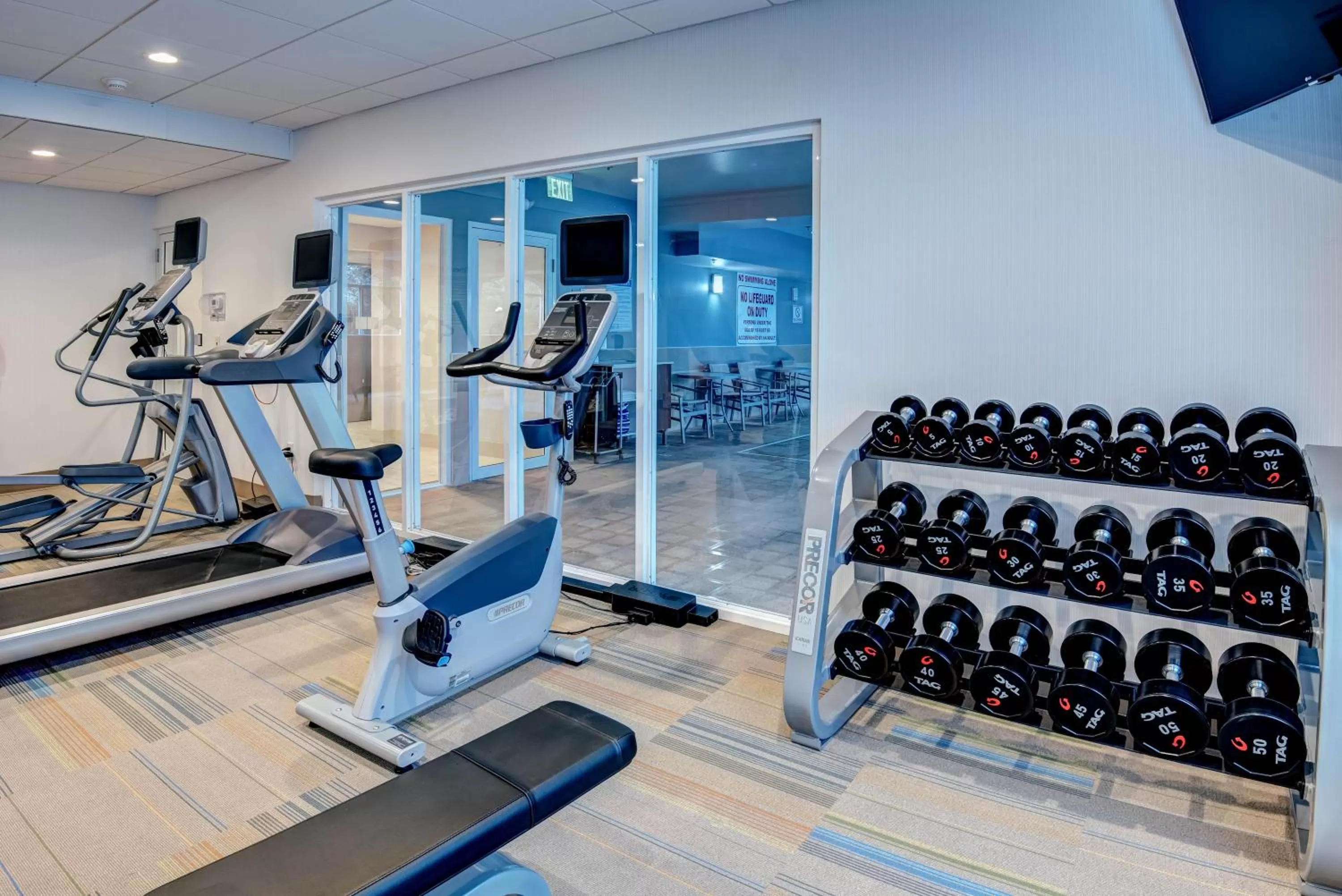 Fitness centre/facilities in Holiday Inn Express Woodbridge by IHG