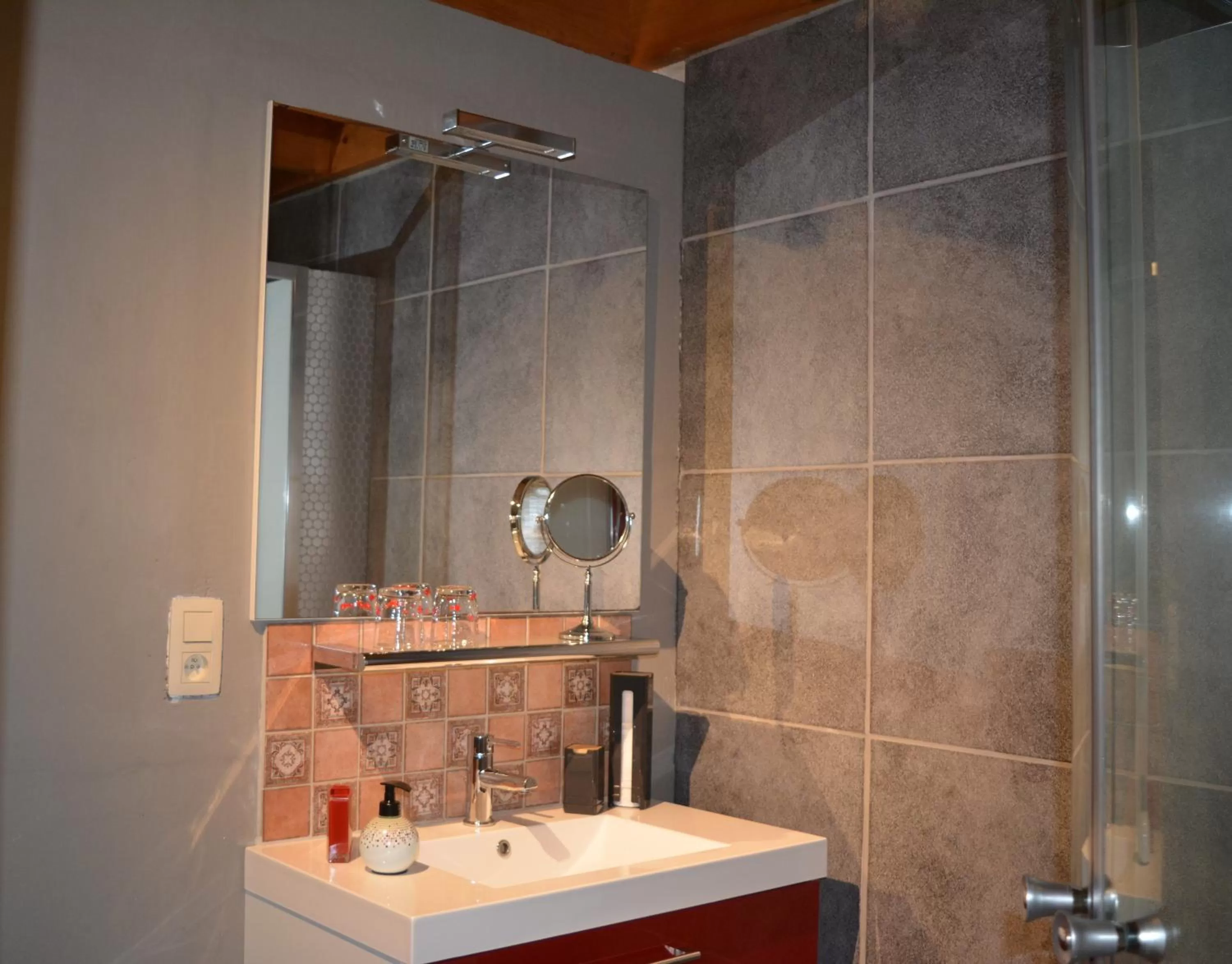 Bathroom in B&B A la Malogne