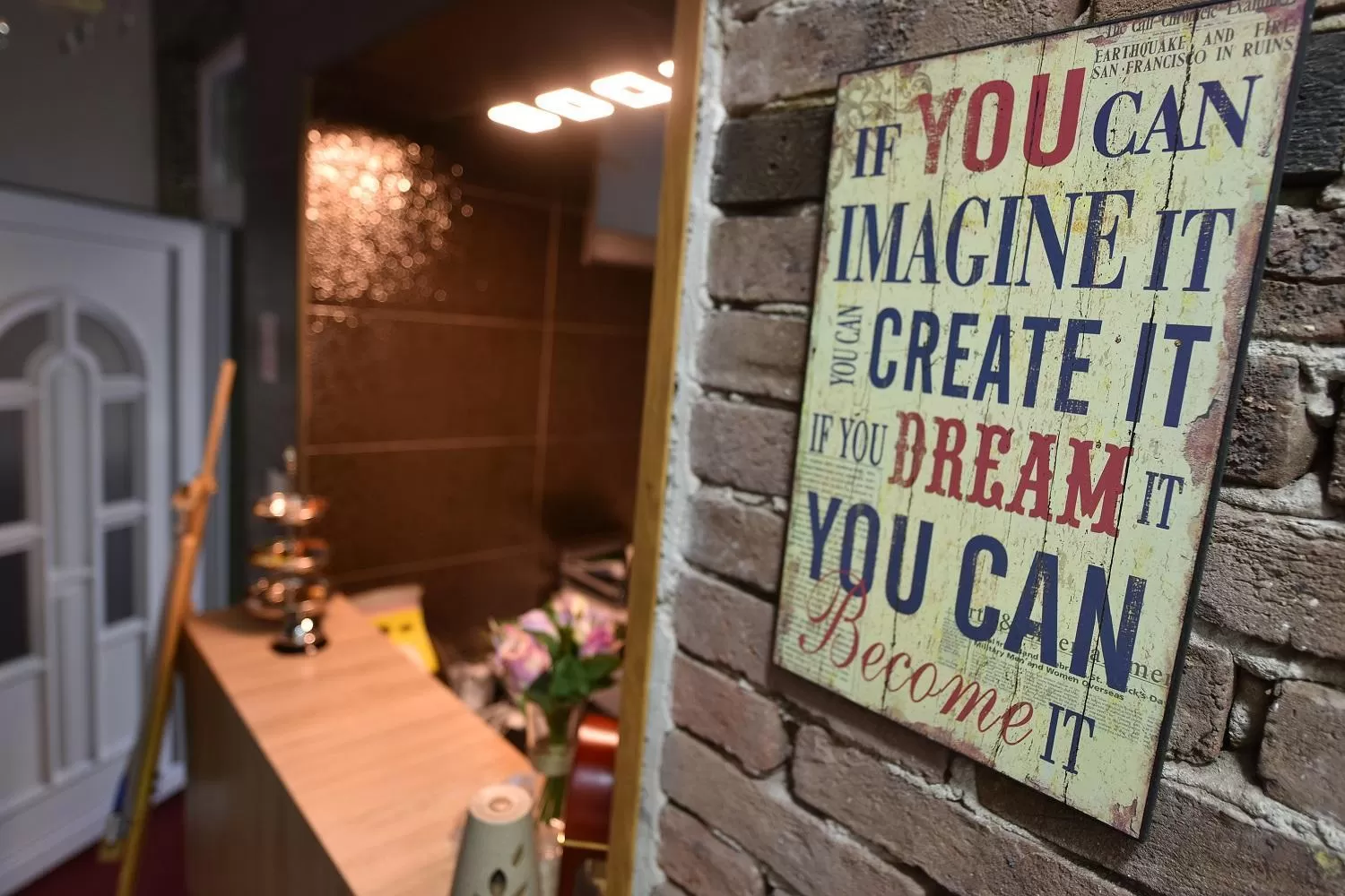 Villa Nina Hotel & Lounge bar