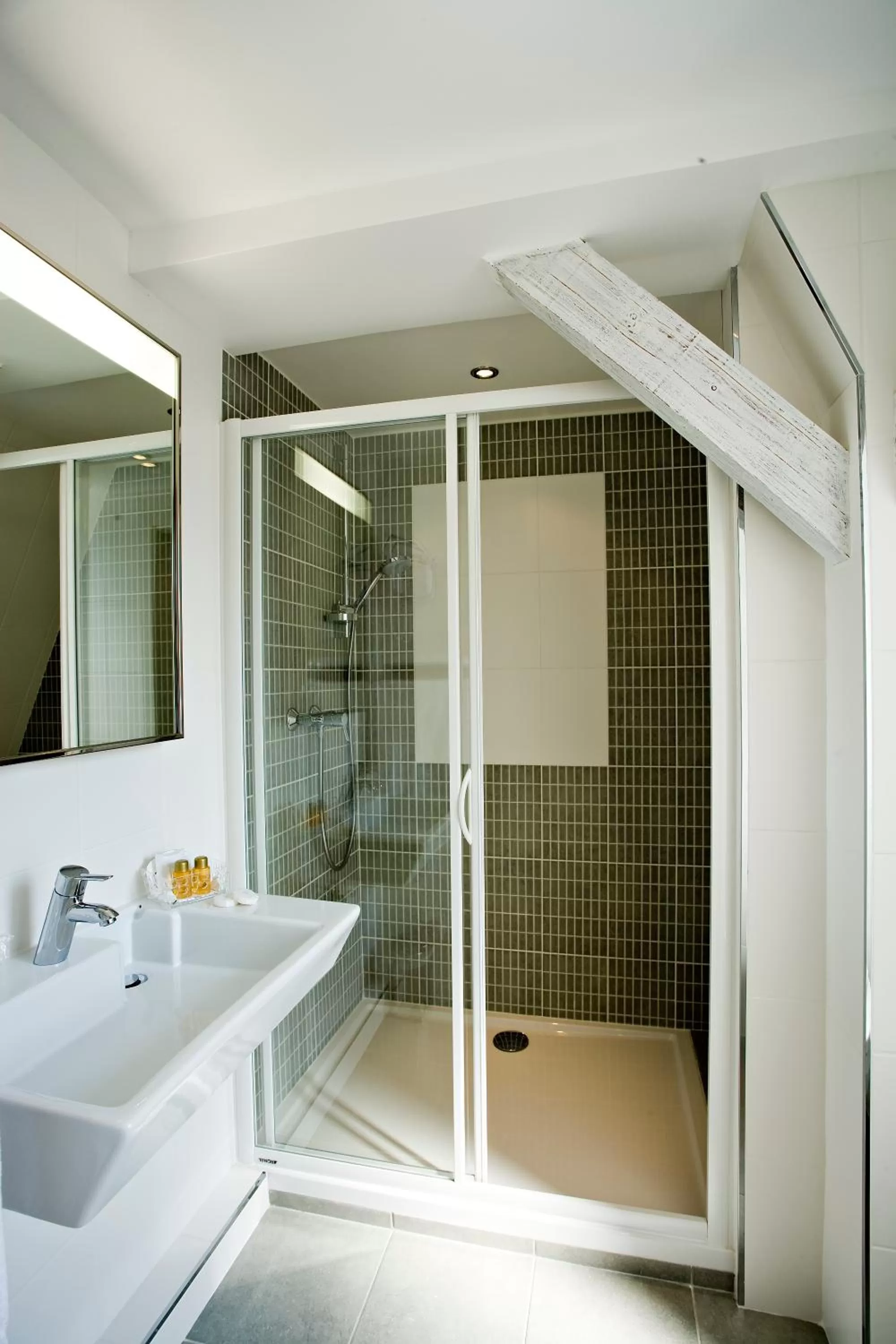 Bathroom in Best Western Plus Hotel Villa D'est