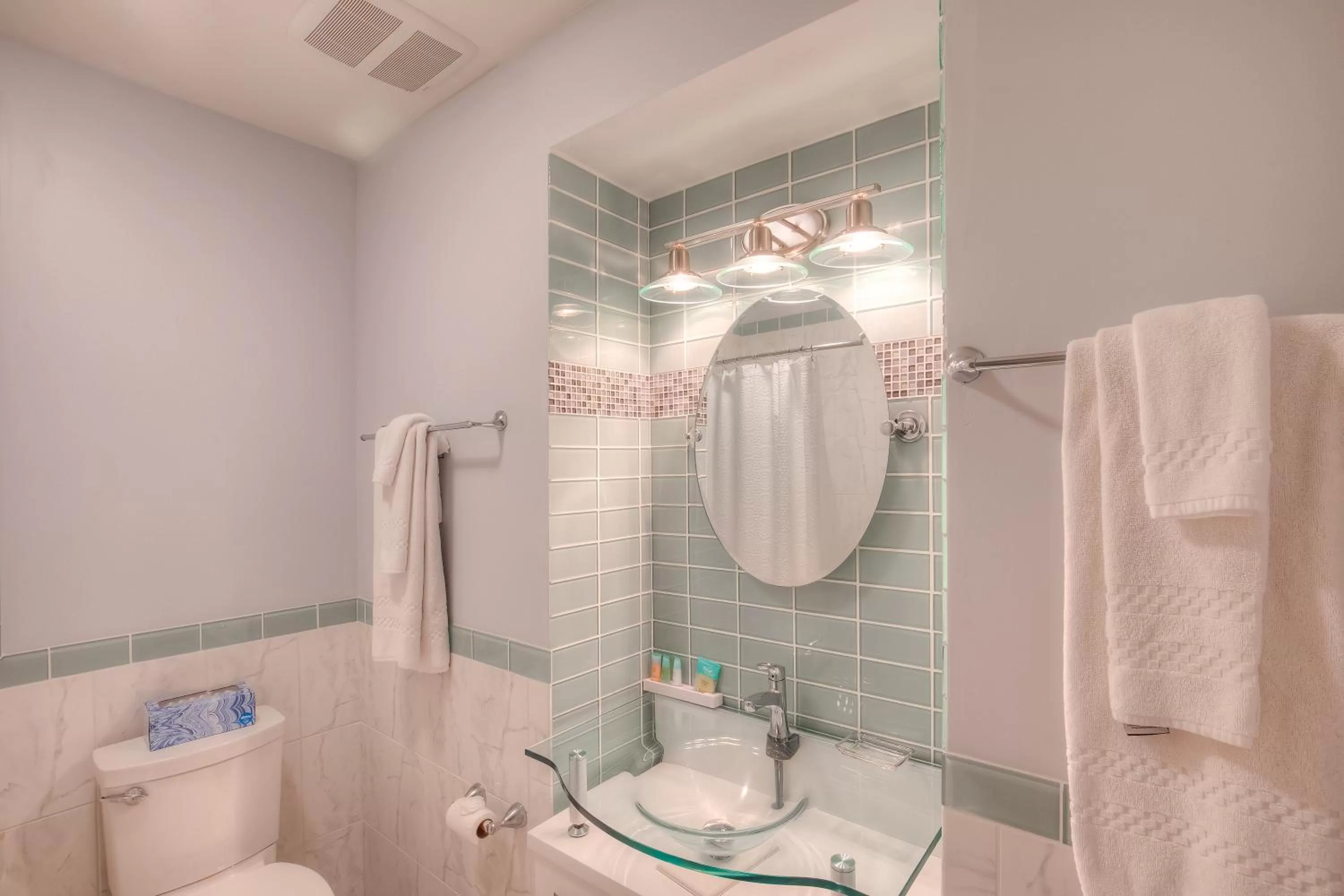 Shower in Elaine's Cape May Boutique Hotel