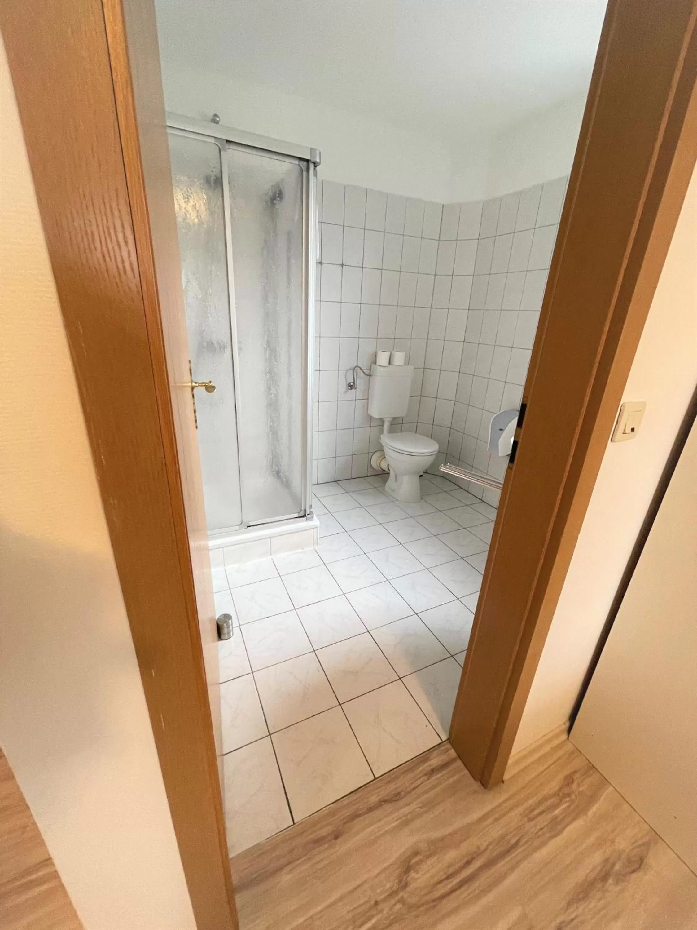Bathroom in Ellada Restaurant & Hotel
