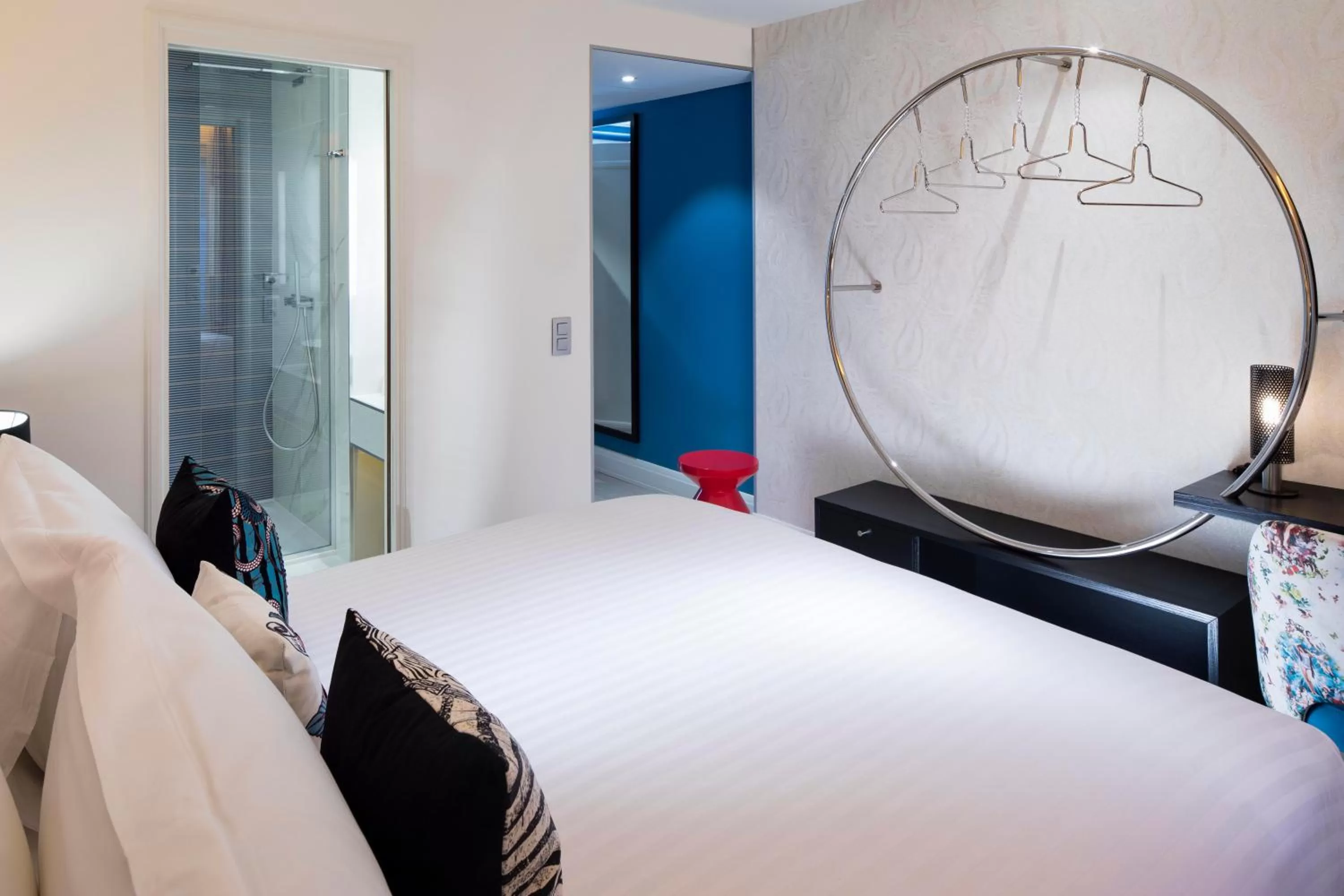 Bedroom, Bed in Hôtel Dress Code