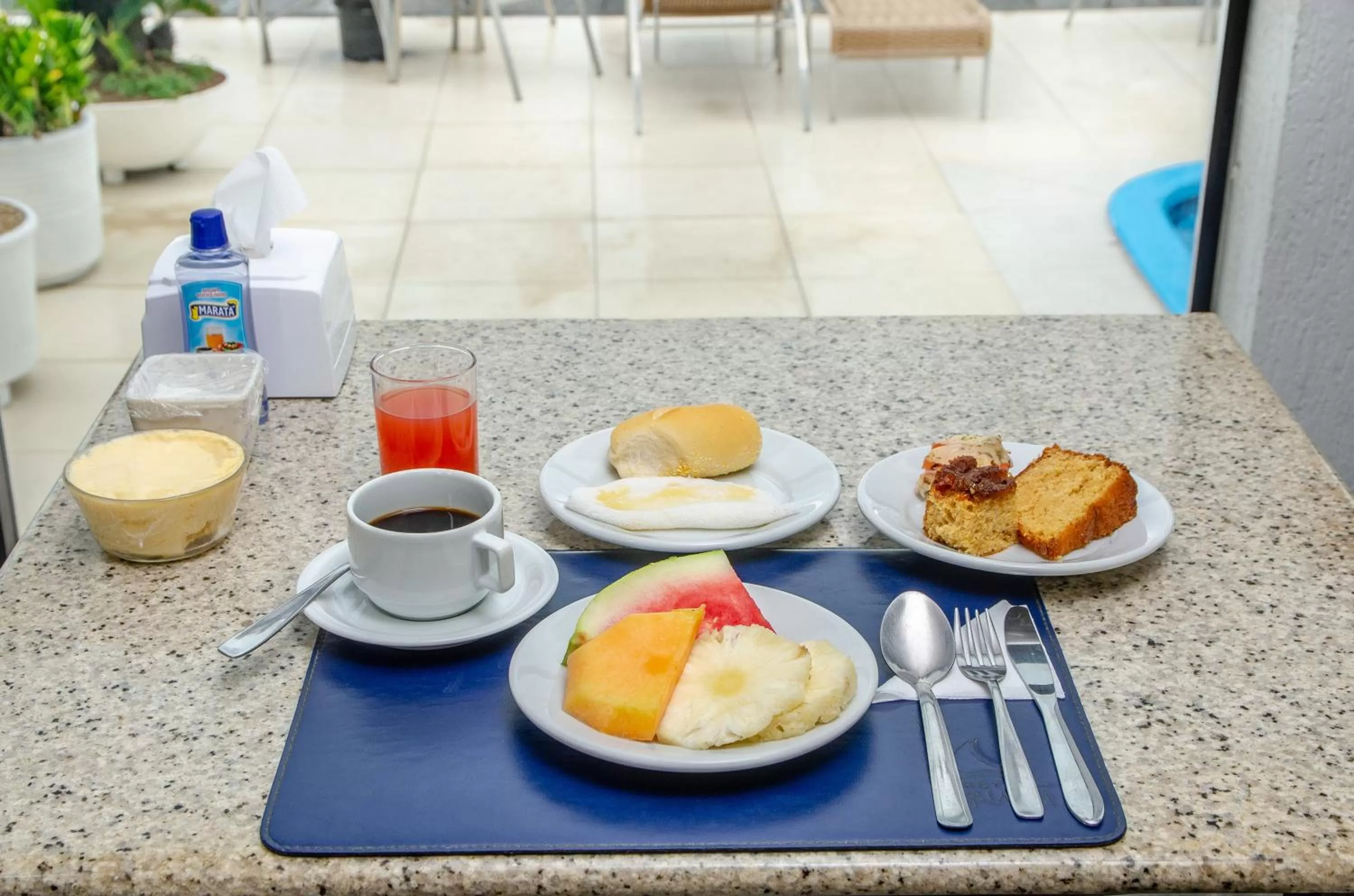 Food and drinks in La Belle Beach Hotel