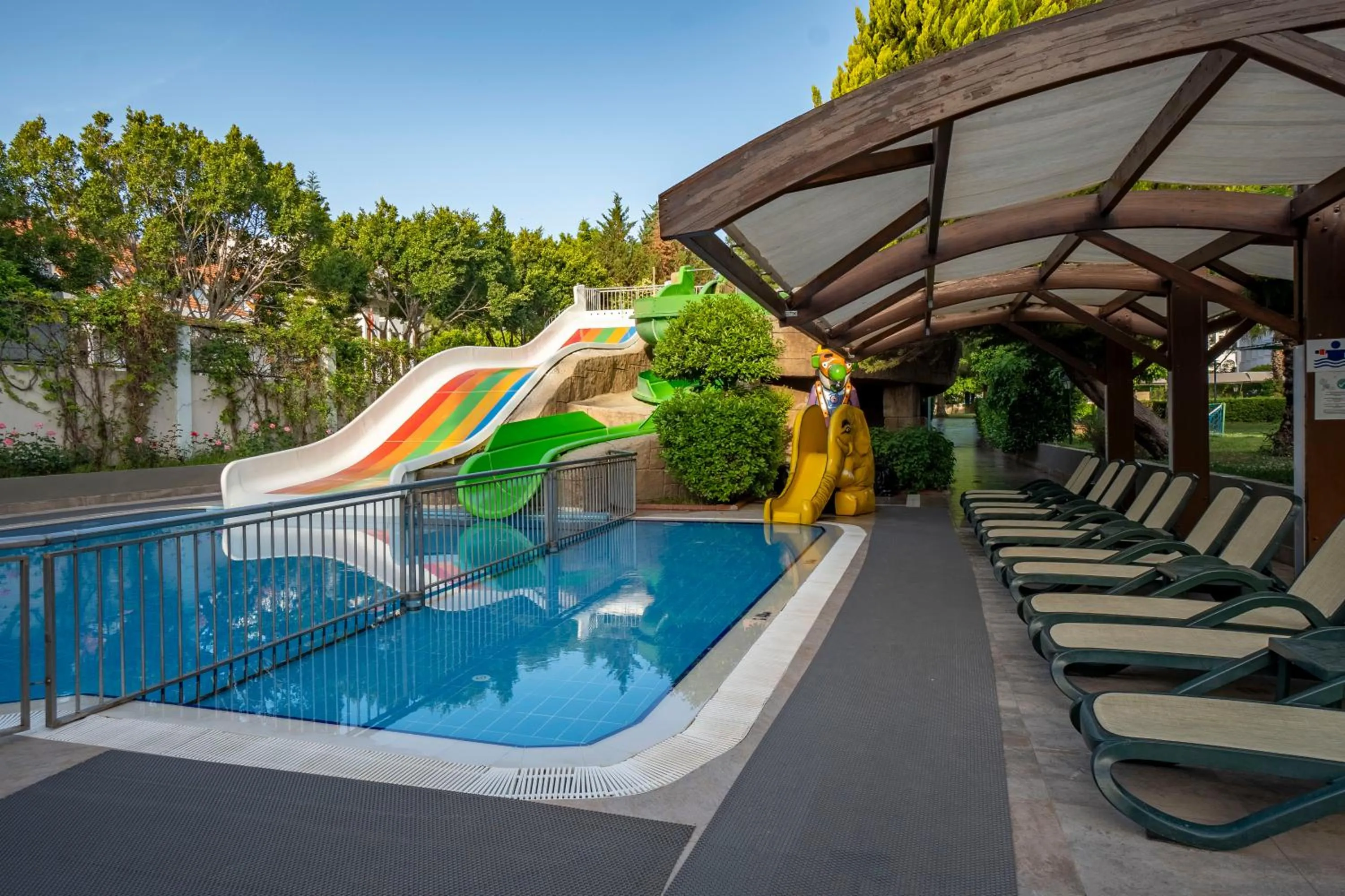 Swimming pool in Side Breeze Hotel