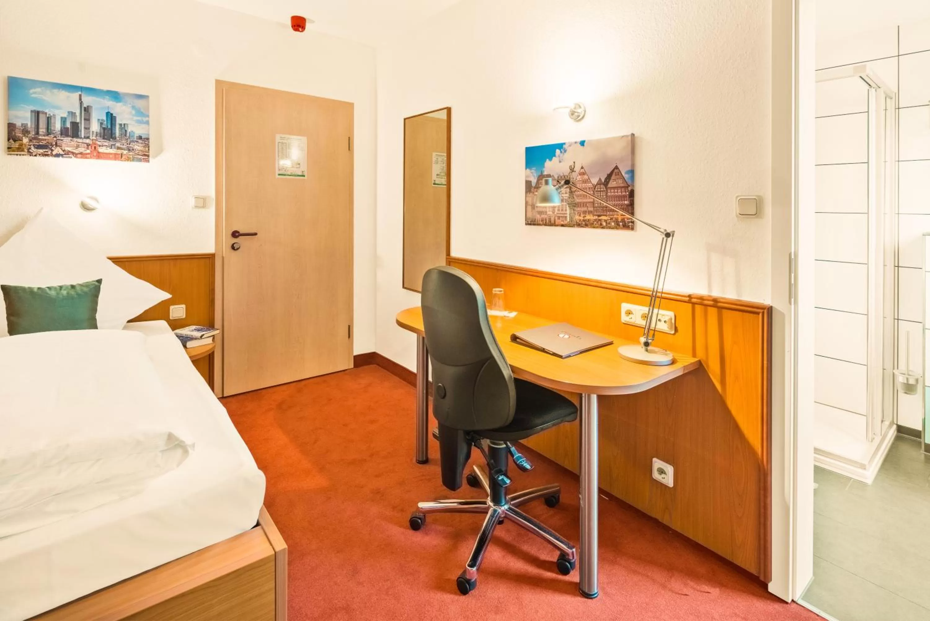 Photo of the whole room, Bed in L'Escala