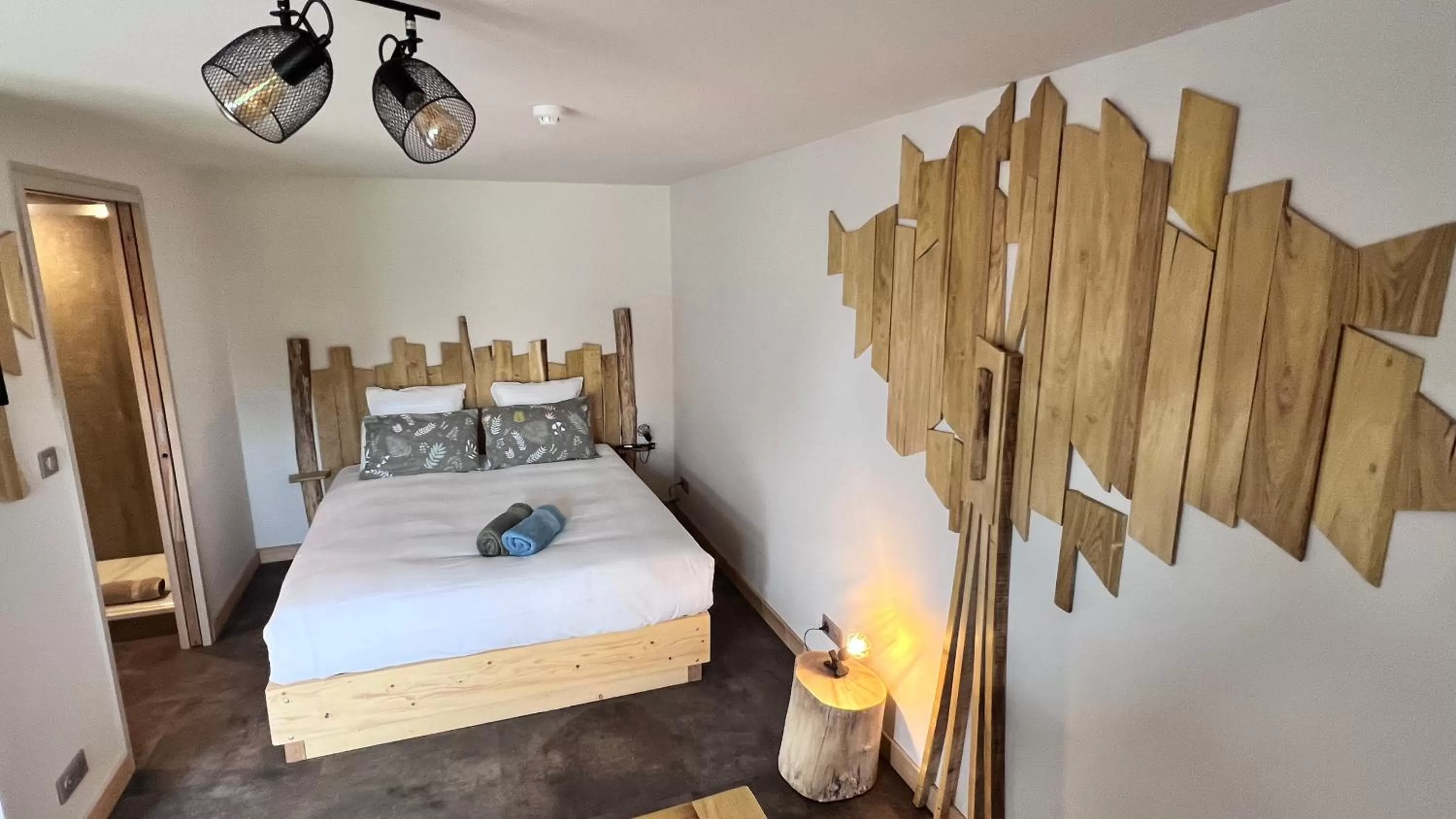 Bed in Hôtel En Tilleul