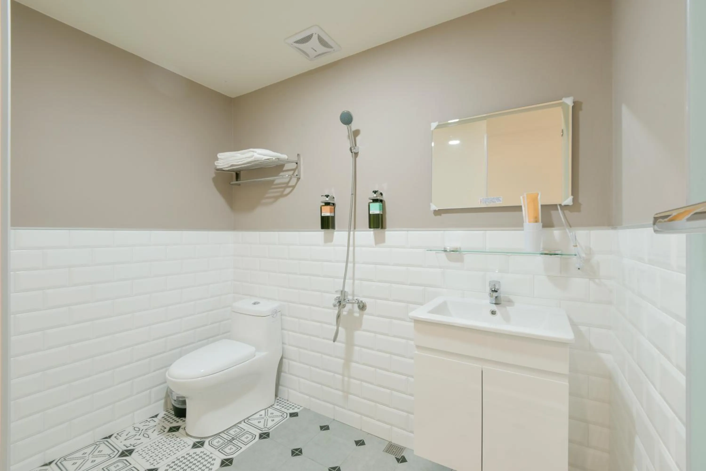 Bathroom in Fengjia Magpie Hostel