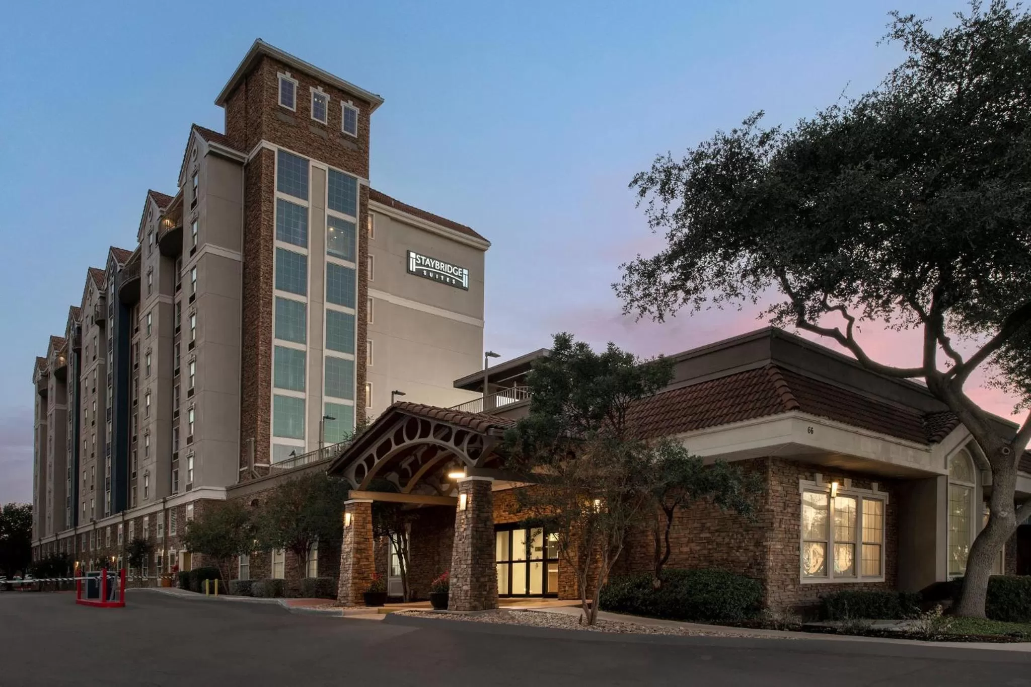 Property building in Staybridge Suites San Antonio Airport by IHG