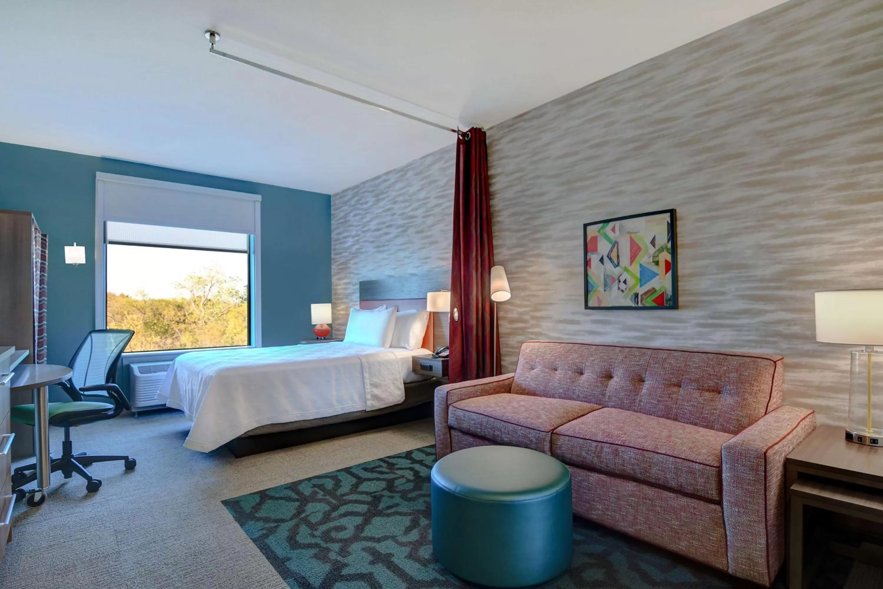 Living room, Bed in Home2 Suites by Hilton North Plano Hwy 75