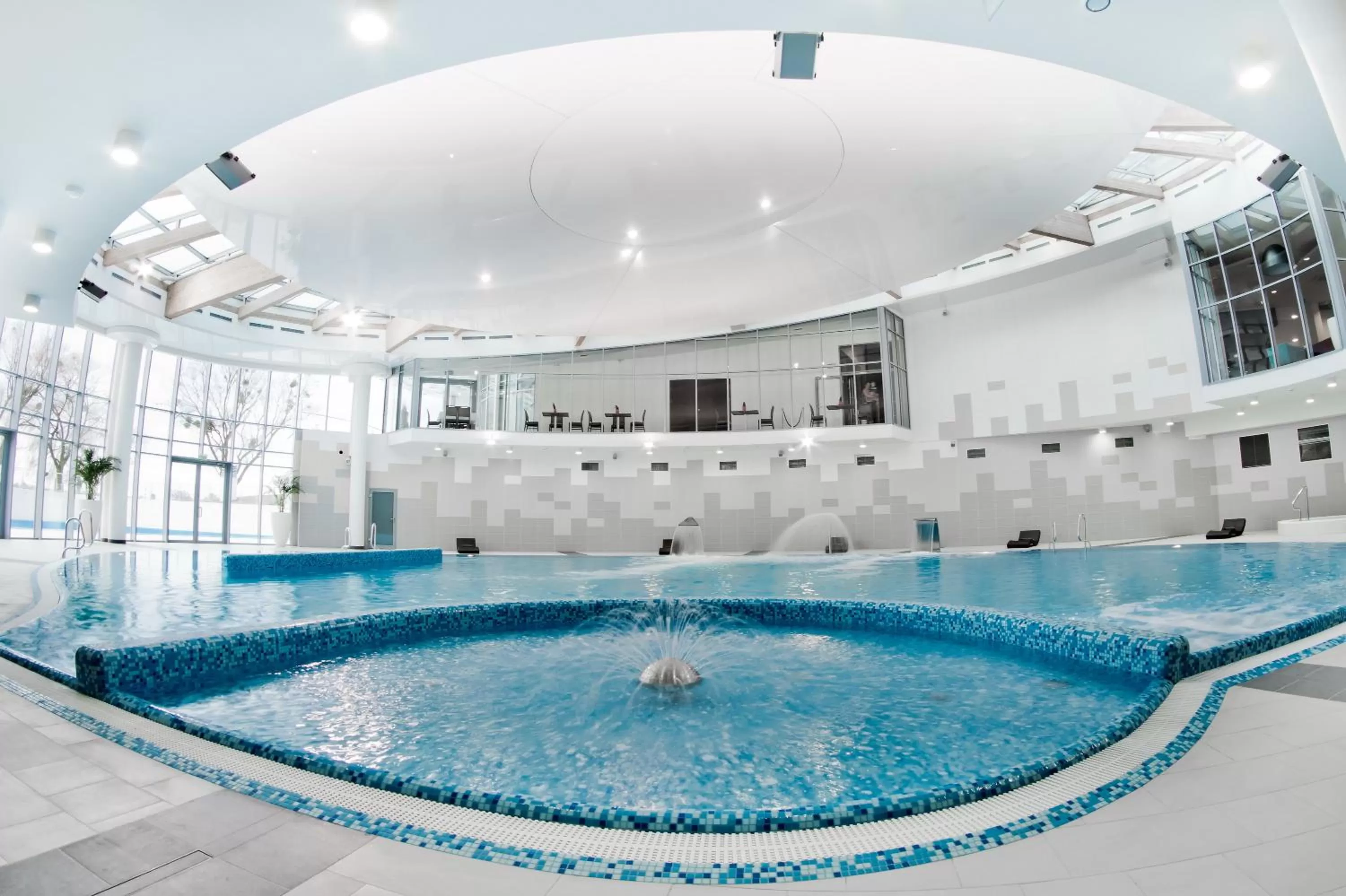 Swimming pool in Copernicus Toruń Hotel