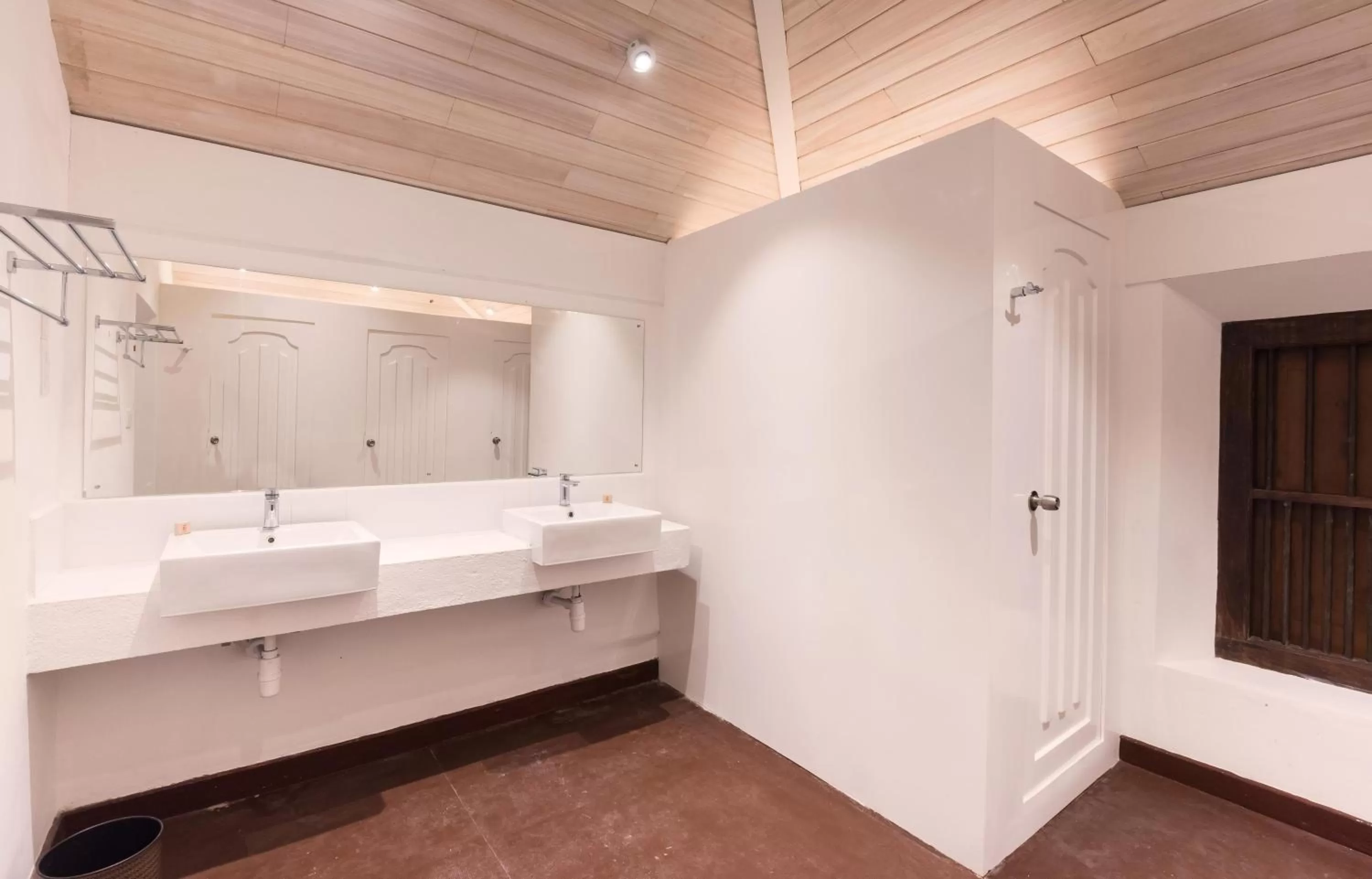 Bathroom in Hotel J, Unawatuna