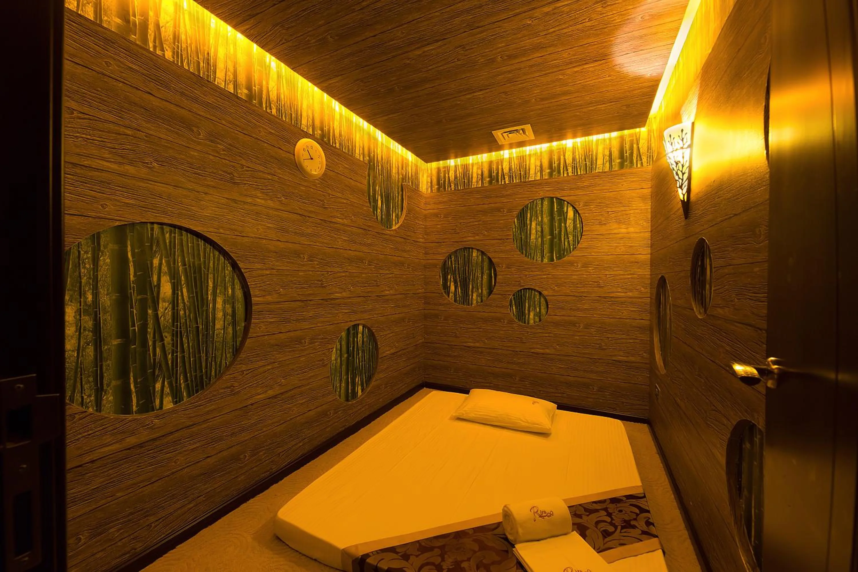 Spa and wellness centre/facilities in Lotus Grand Hotel