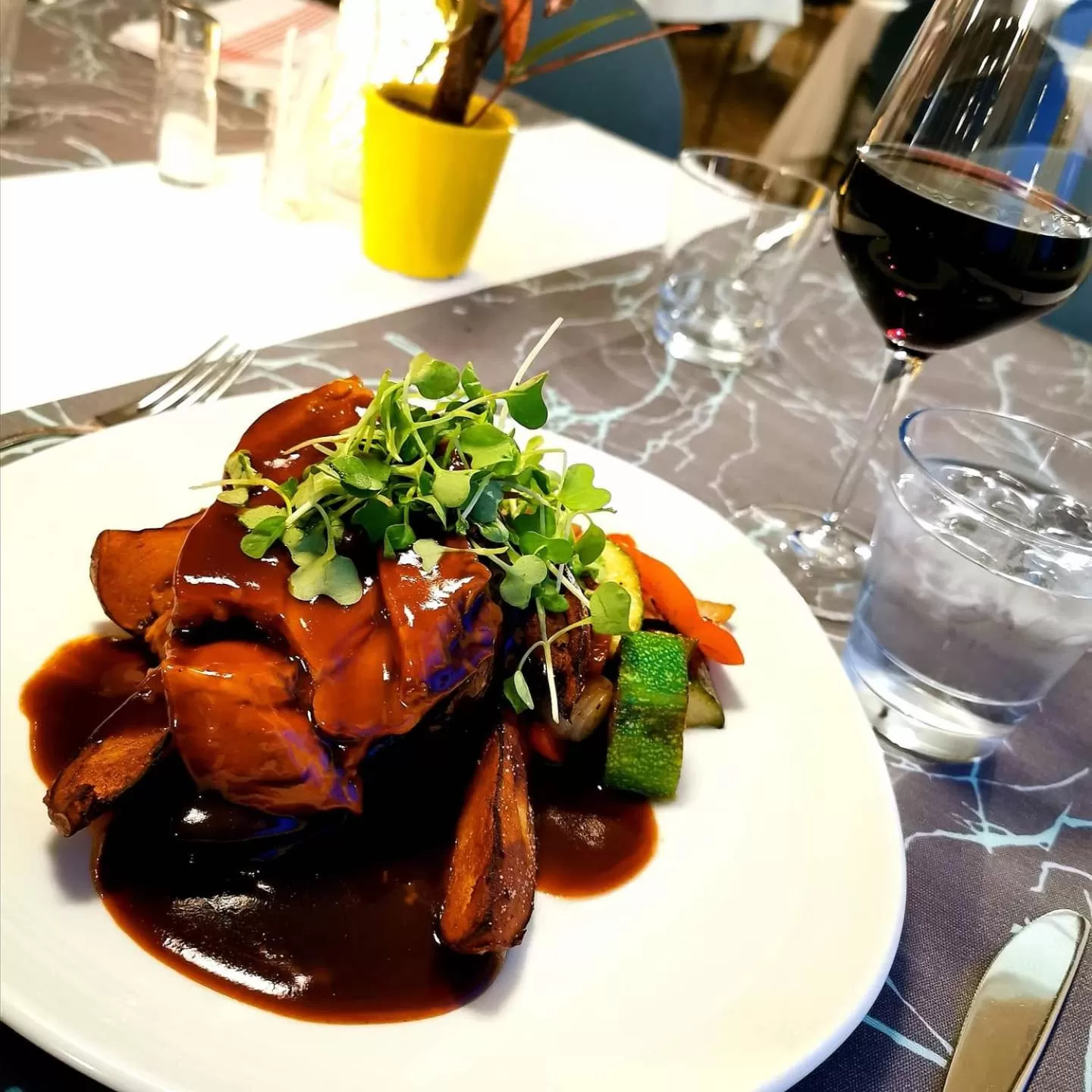 Food and drinks in Teatterihotelli Riihimäki