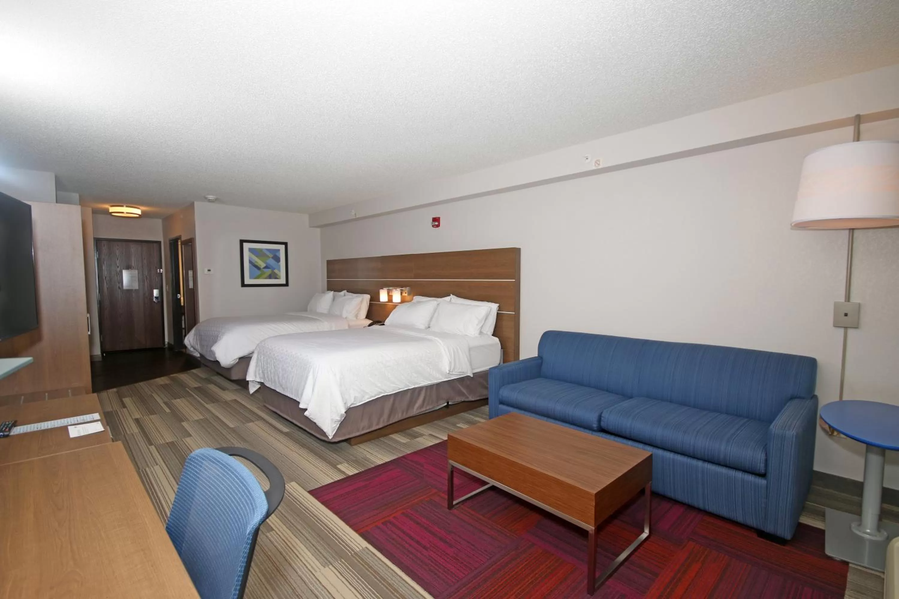 Photo of the whole room, Bed in Holiday Inn Express Troutville-Roanoke North by IHG