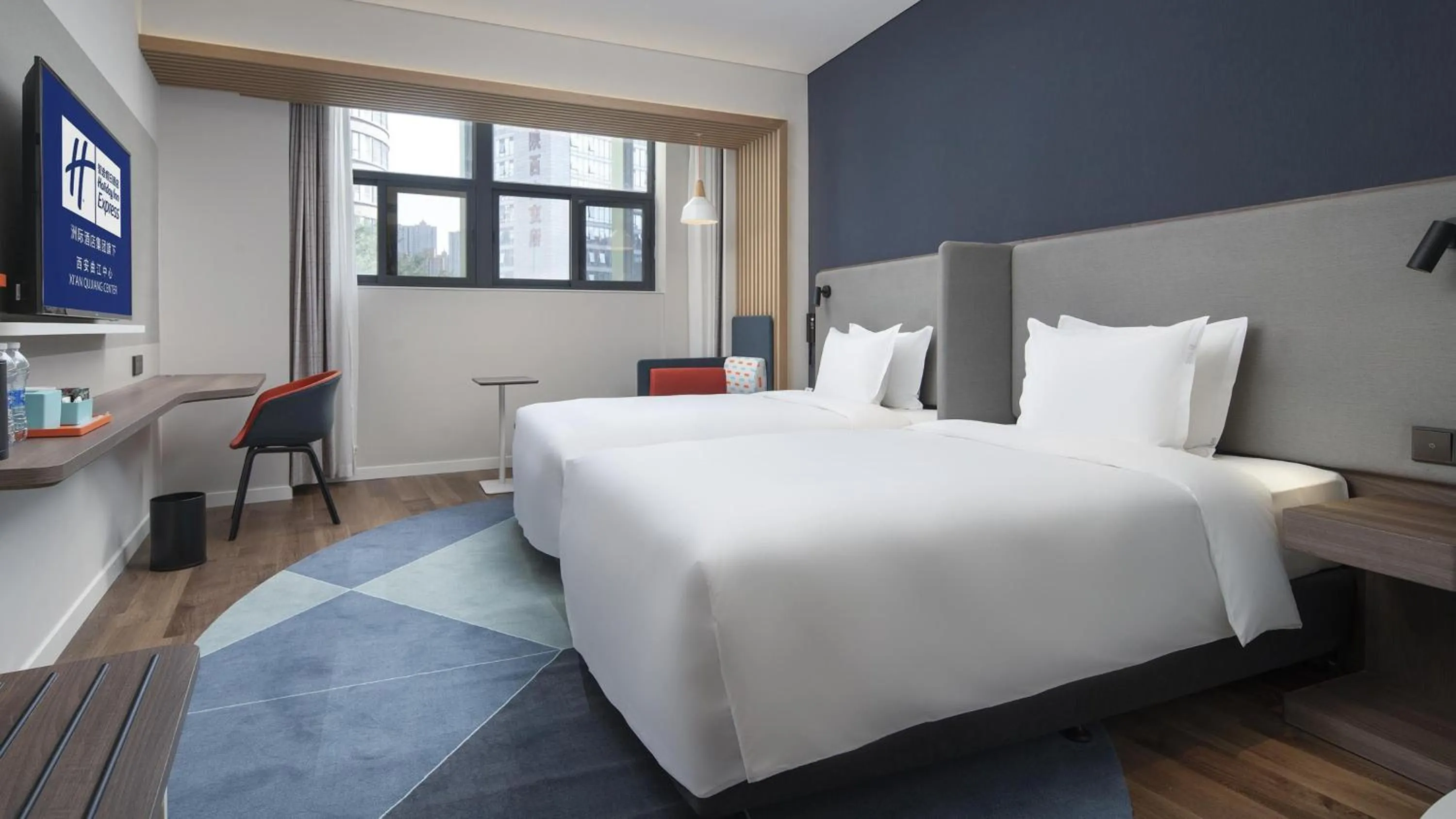 Bed in Holiday Inn Express Xi'an Qujiang Center by IHG