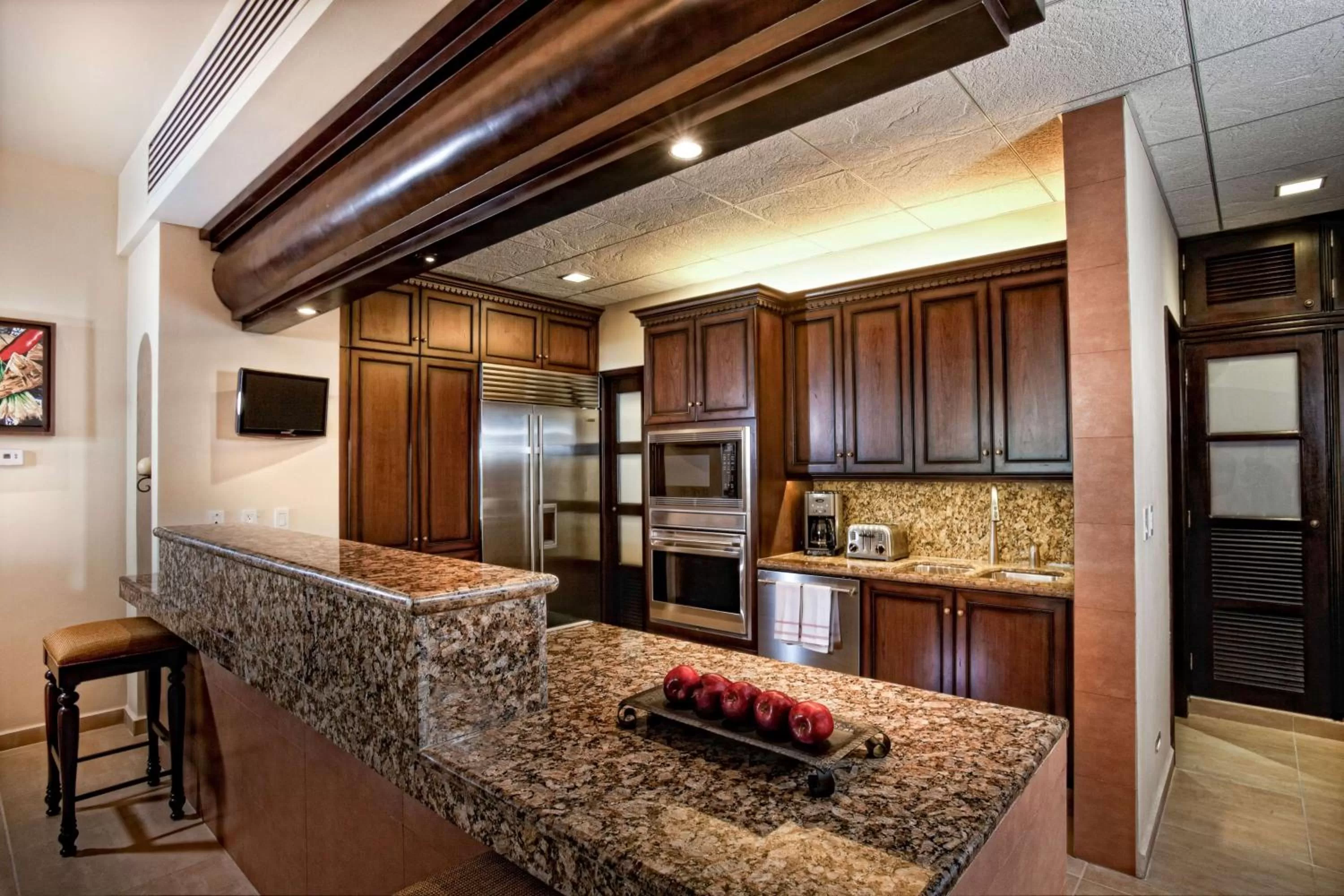 Kitchen or kitchenette in Grand Residences Riviera Cancun, All Inclusive