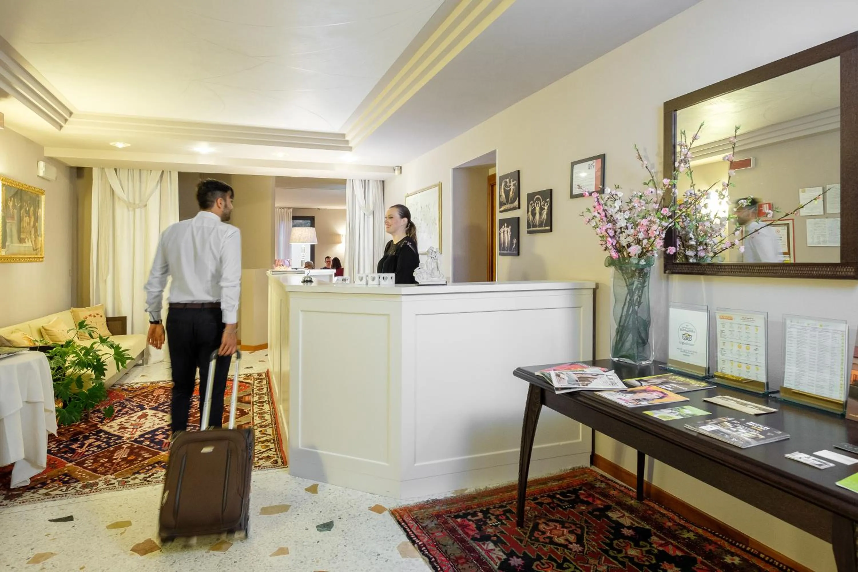 Lobby or reception in Wine Hotel San Giacomo Activity & Wellness