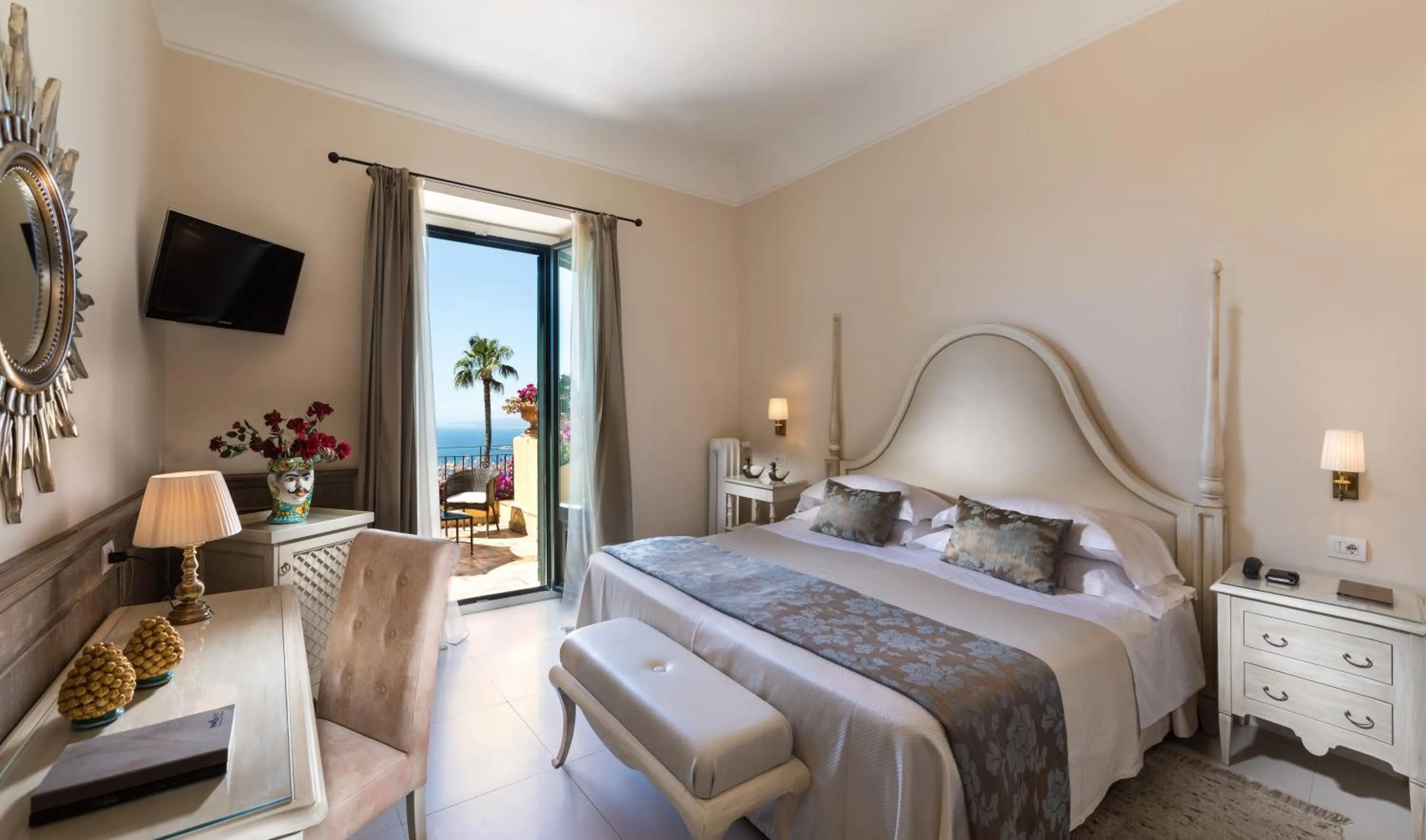 Garden view, Bed in Hotel Villa Belvedere