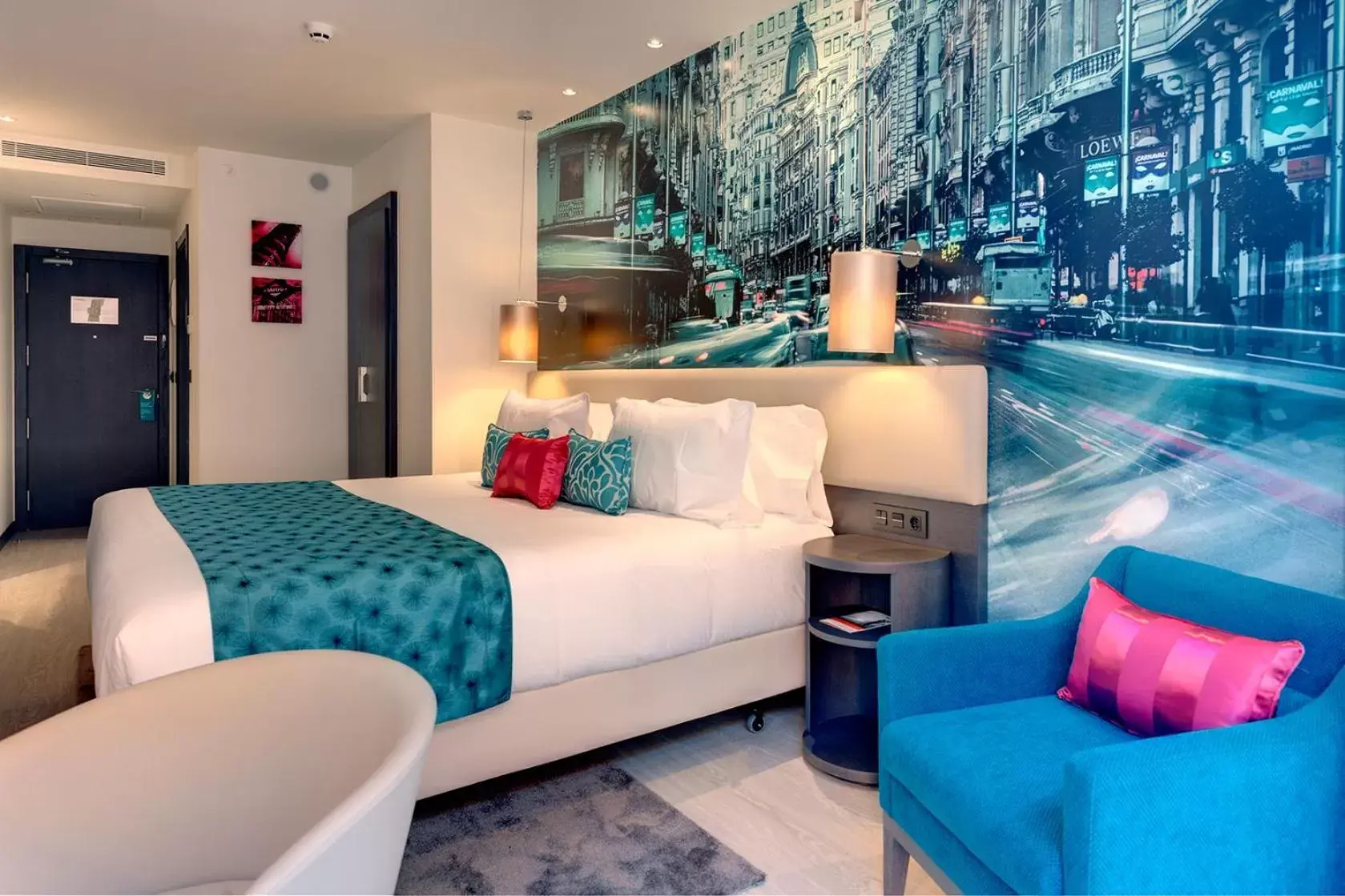 Superior Double or Twin Room in Hotel Indigo Madrid - Gran Via, an IHG Hotel Superior Double or Twin Room in Hotel Indigo Madrid - Gran Via, an IHG Hotel