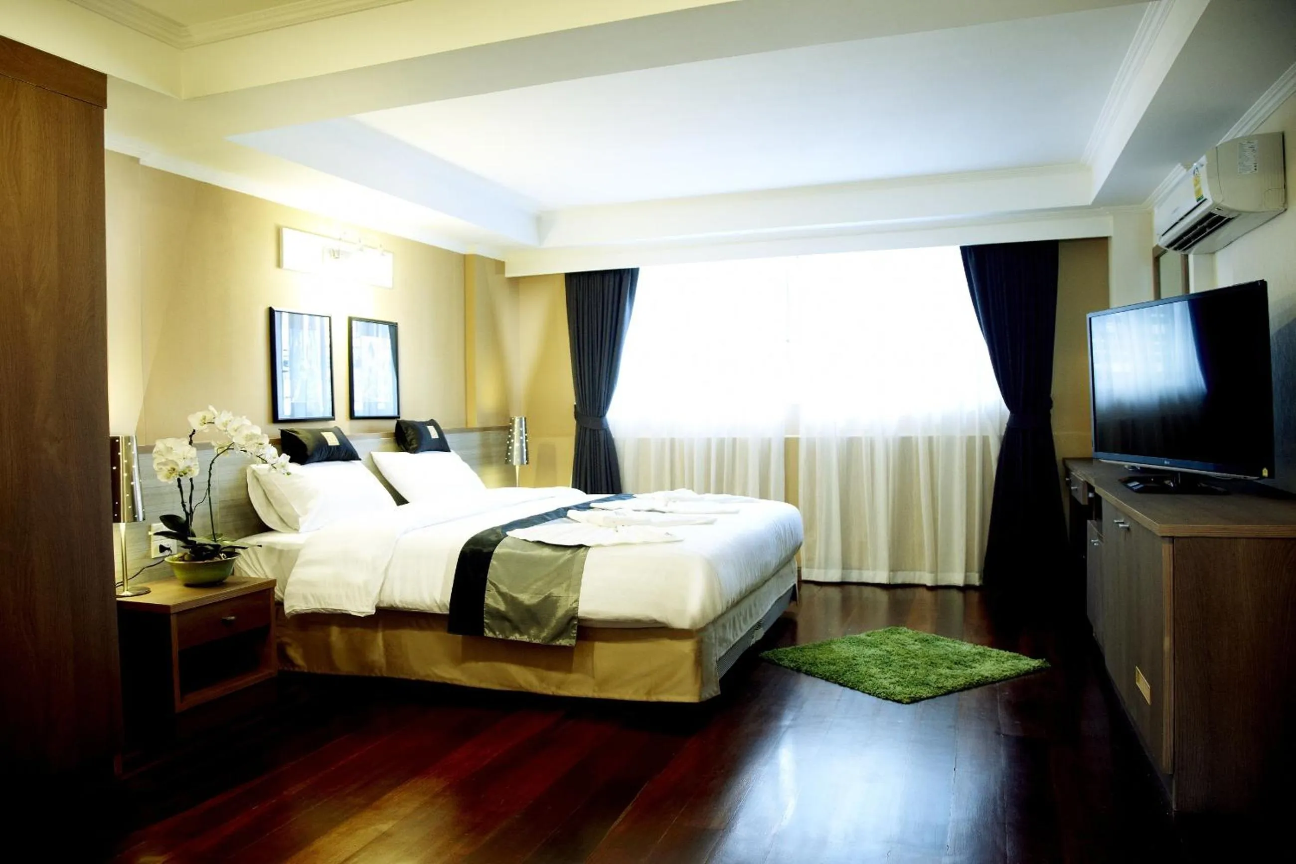 Bed in Poste 43 Residence