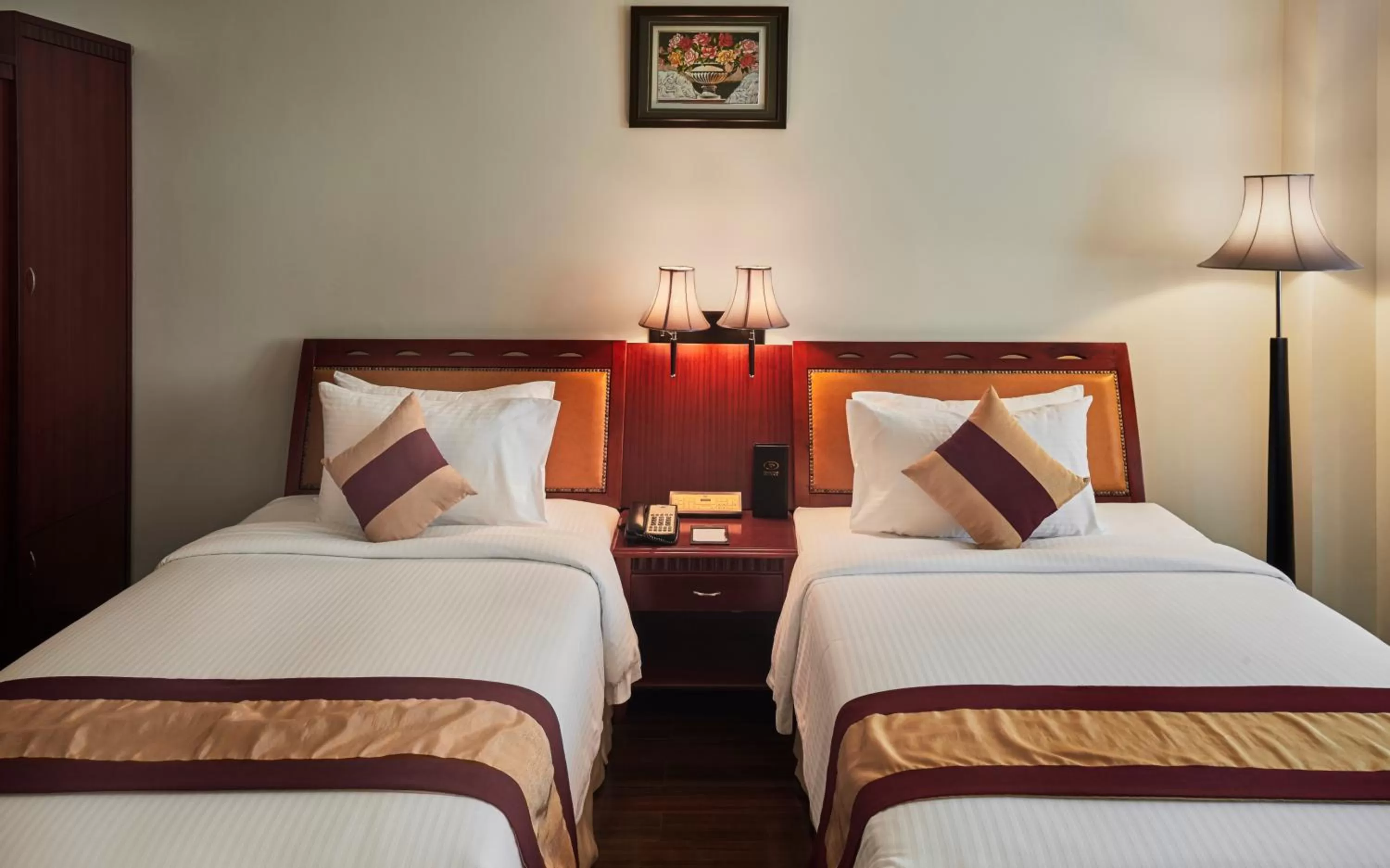 Bed in Phnom Penh Hotel