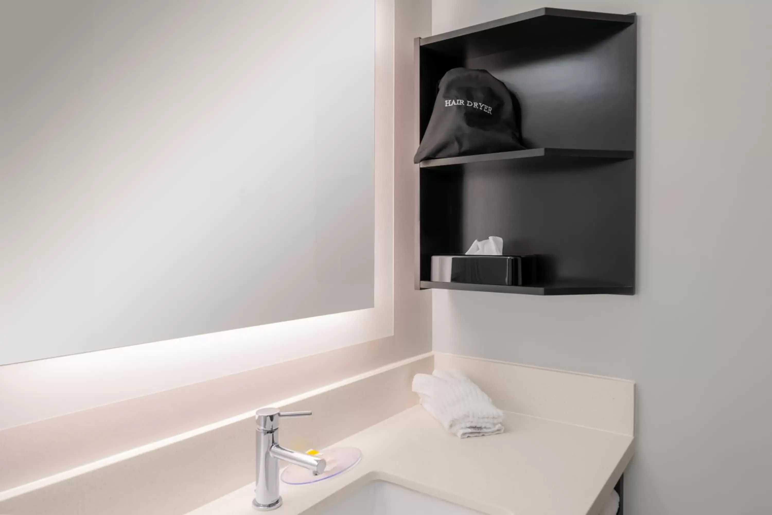 King Studio Suite with Mobility Accessible Tub - Non-Smoking in Candlewood Suites Cookeville, an IHG Hotel King Studio Suite with Mobility Accessible Tub - Non-Smoking in Candlewood Suites Cookeville, an IHG Hotel