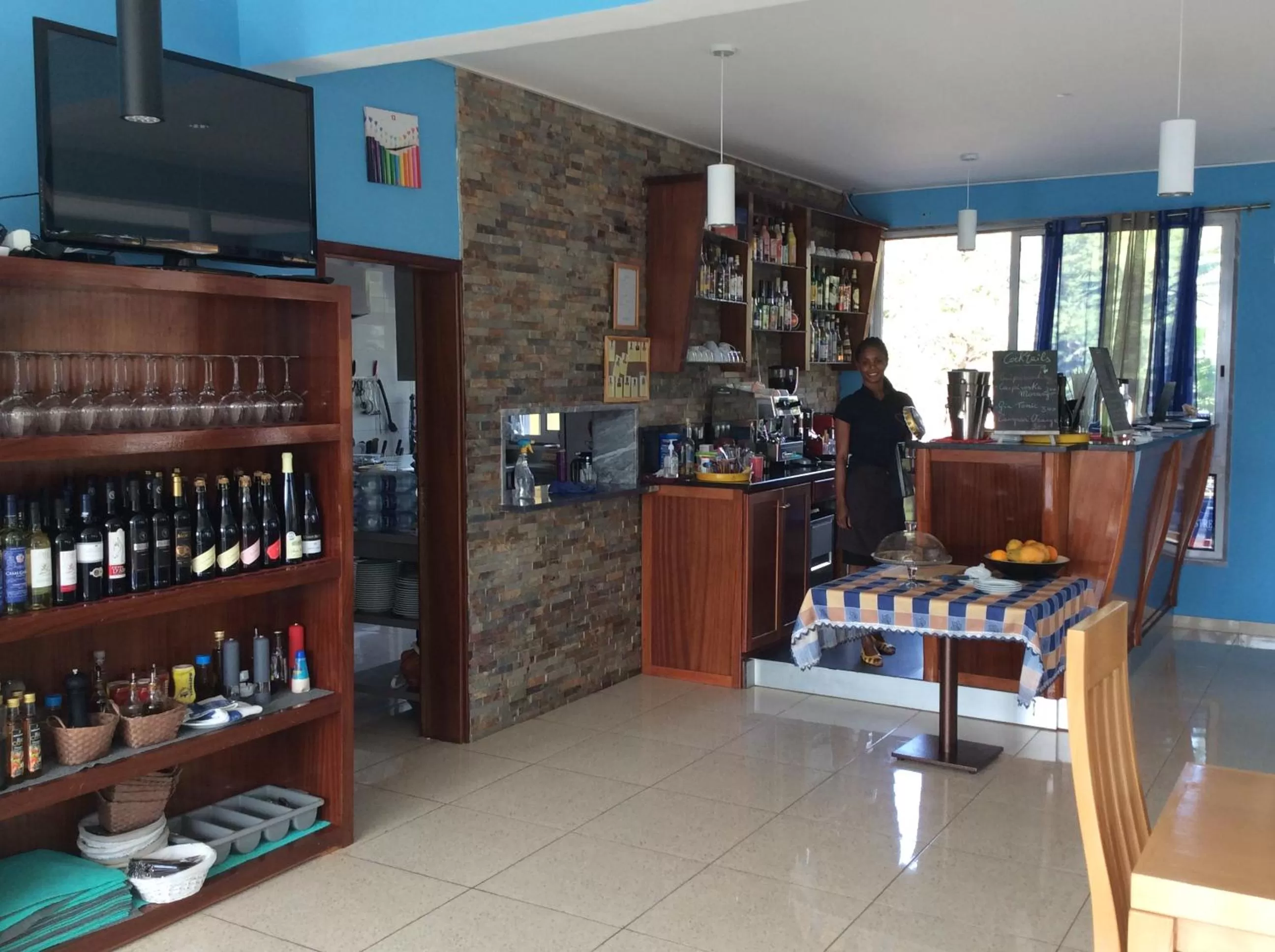 Restaurant/places to eat in Vista Mar