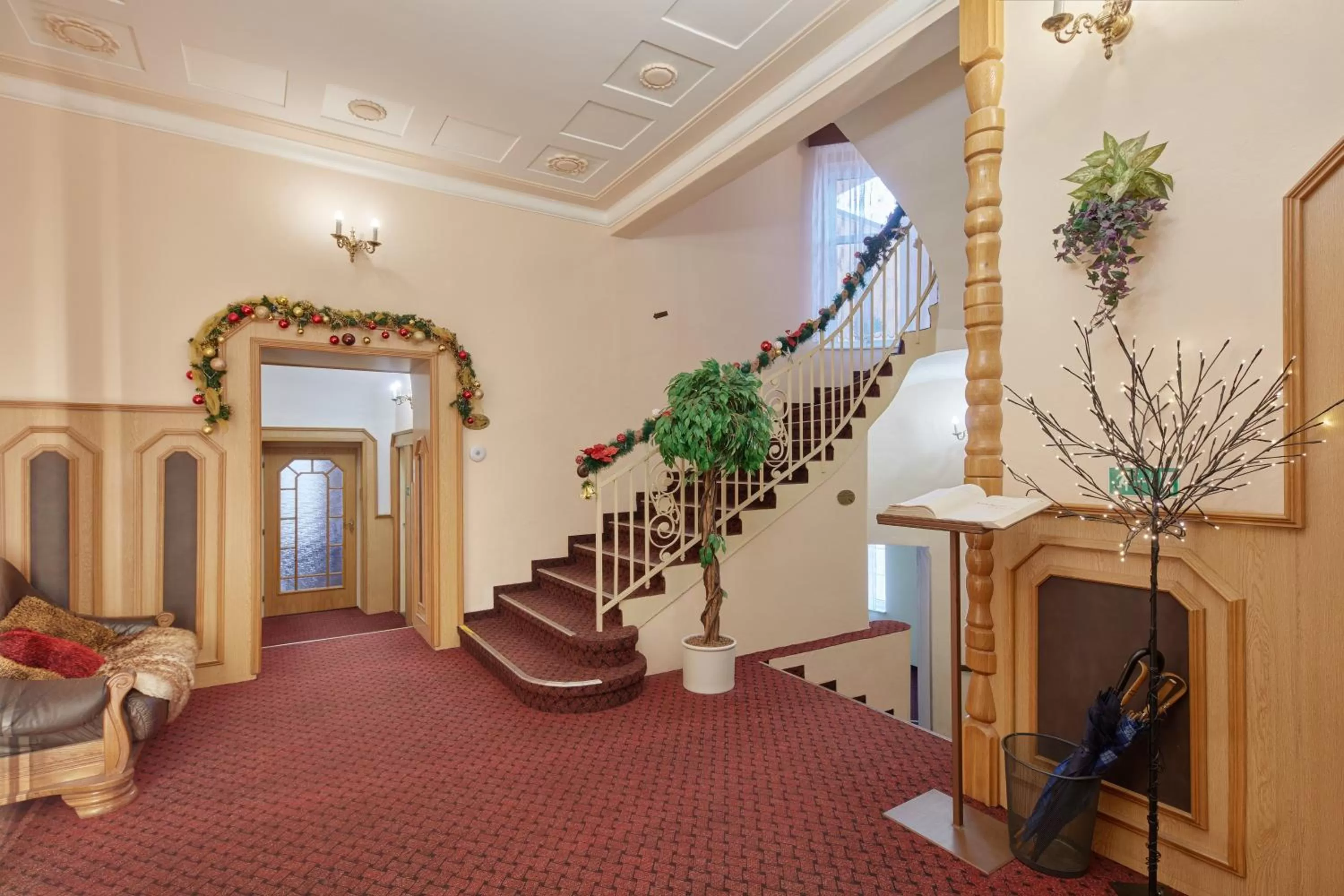 Property building in Hotel Roosevelt