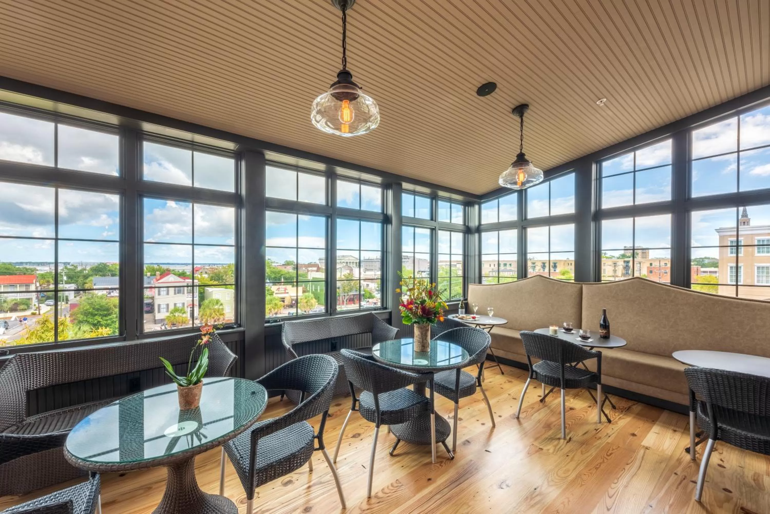 Property building in Andrew Pinckney Inn