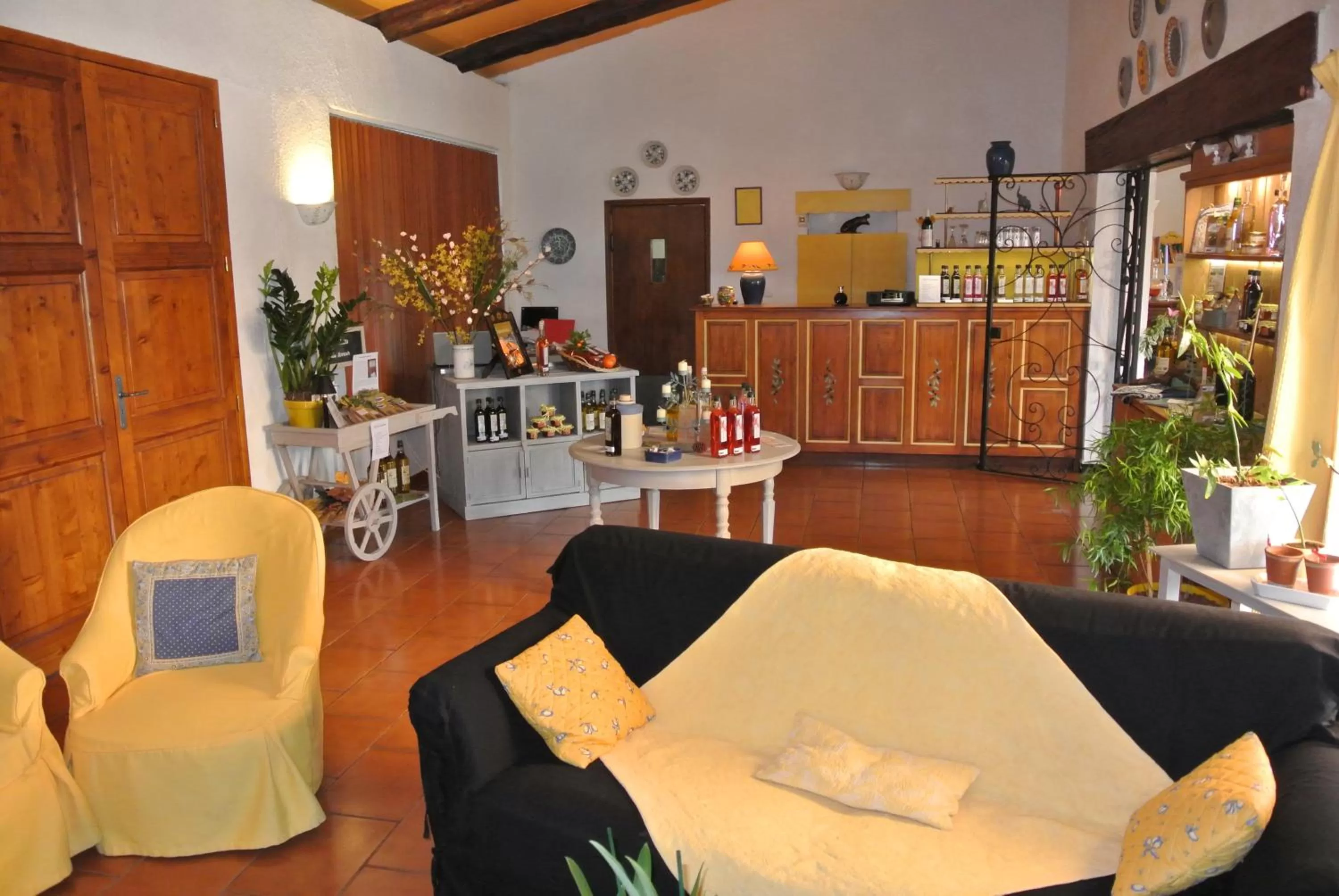 Lounge or bar in La Vieille Bastide