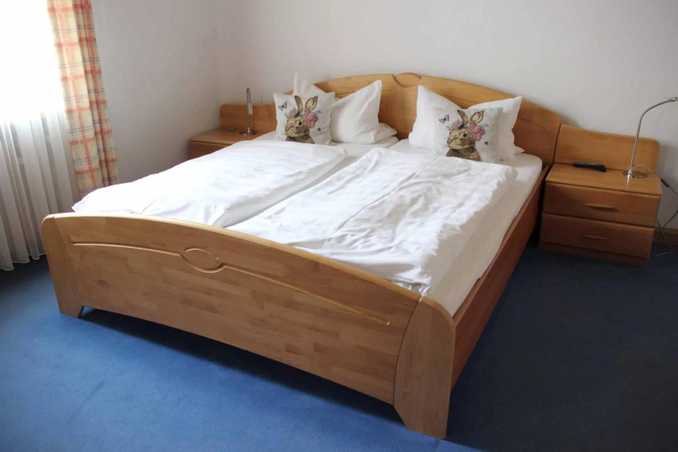 Bed in Hotel Gasthof Zum weissen Lamm