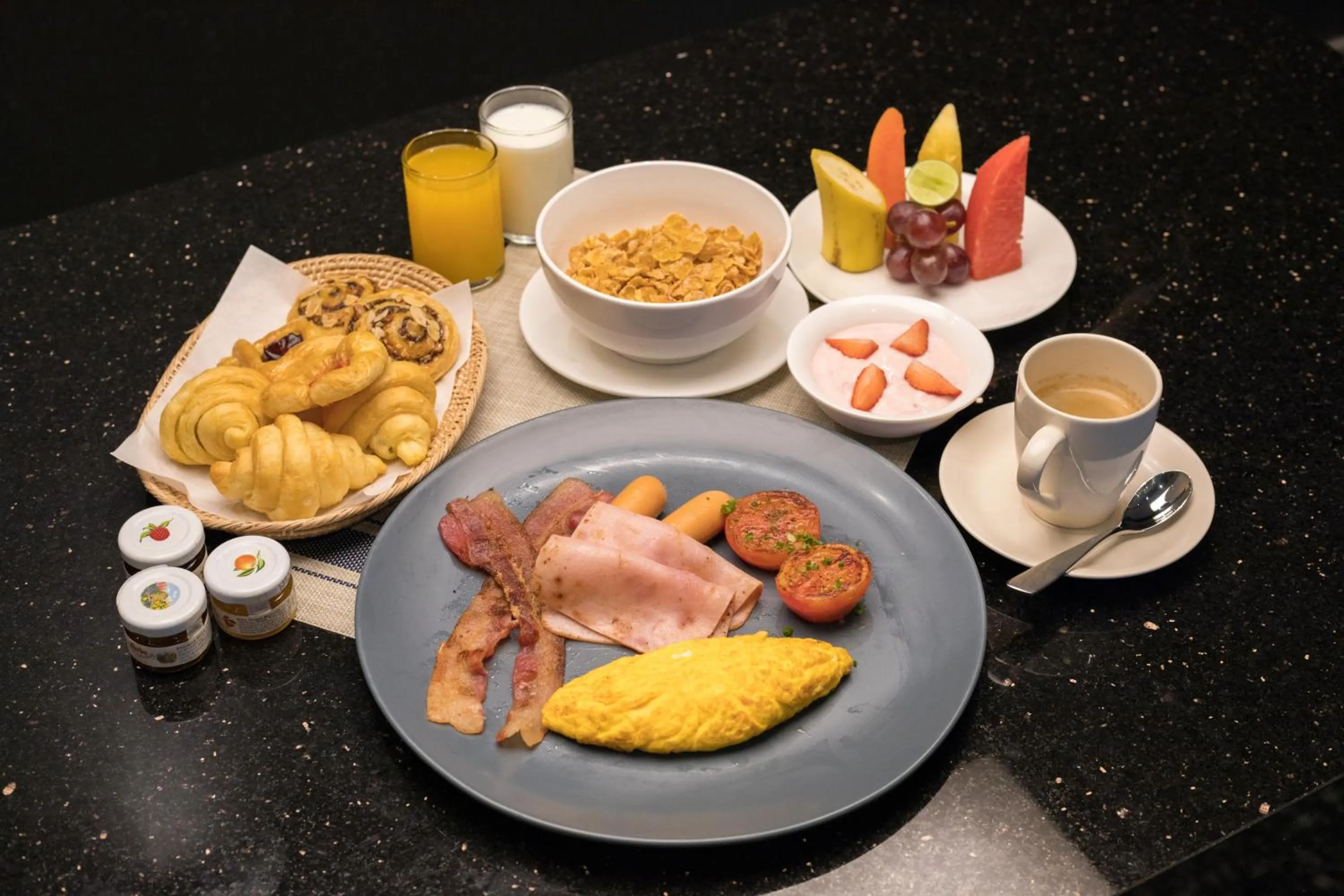 Breakfast in Ana Anan Resort & Villas Pattaya