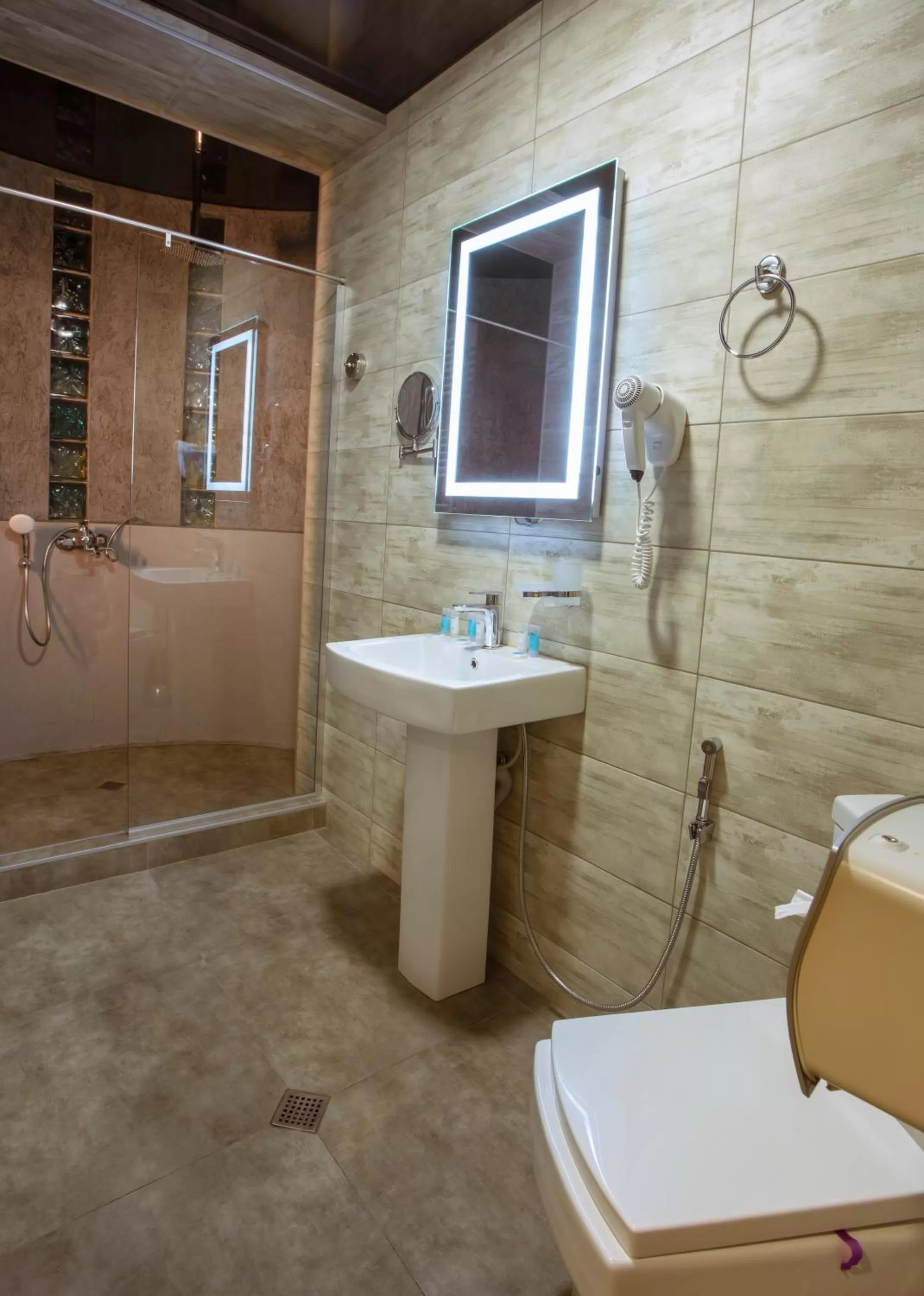 Bathroom in Apart Hotel West