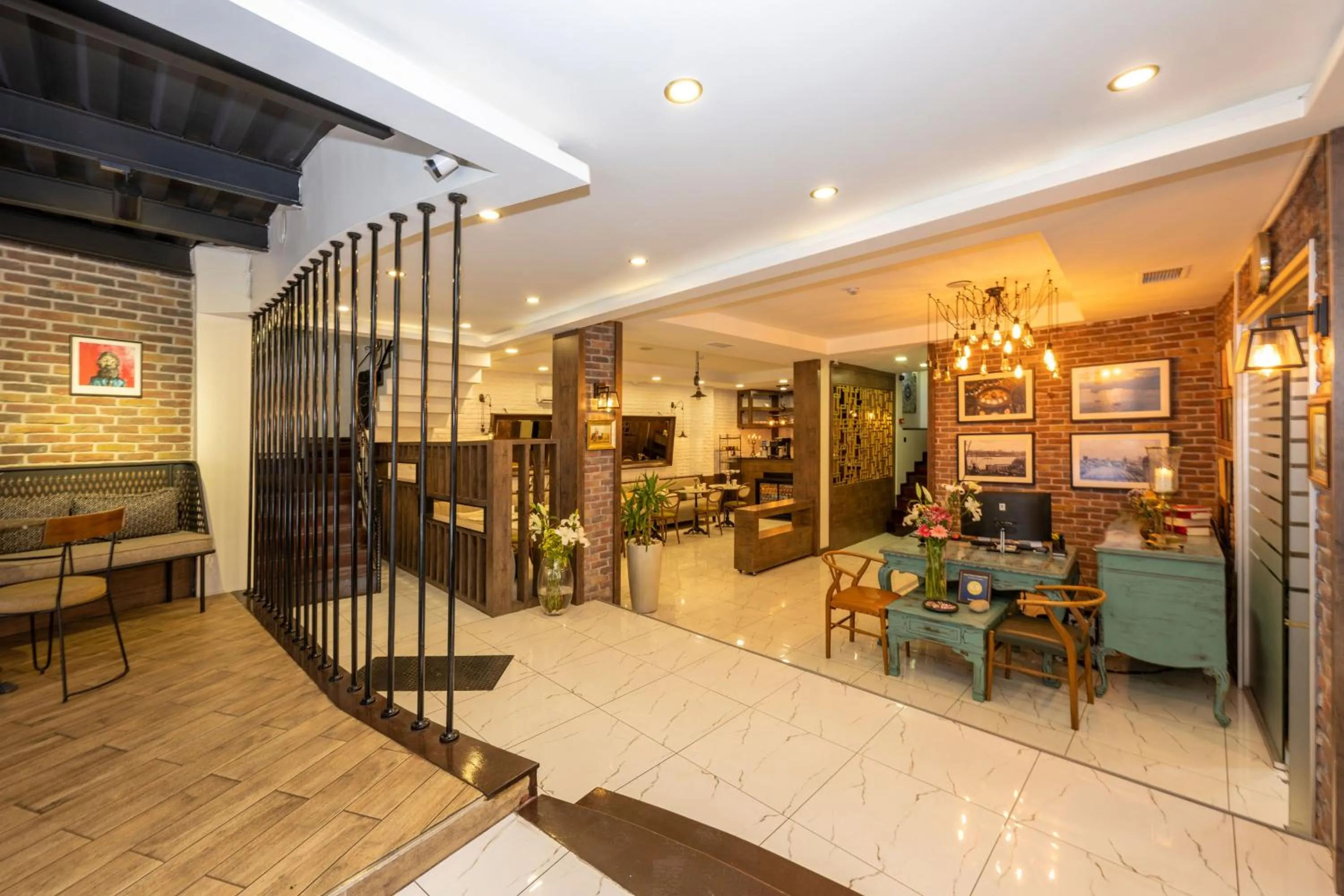 Lobby or reception in The Marions Suite istanbul Special Category Taksim