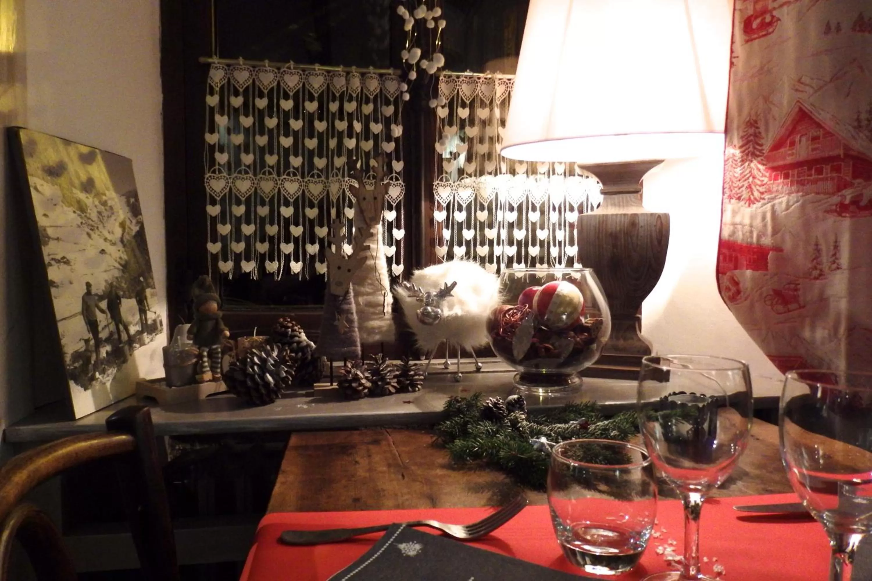 Restaurant/places to eat in Hôtel Viallet