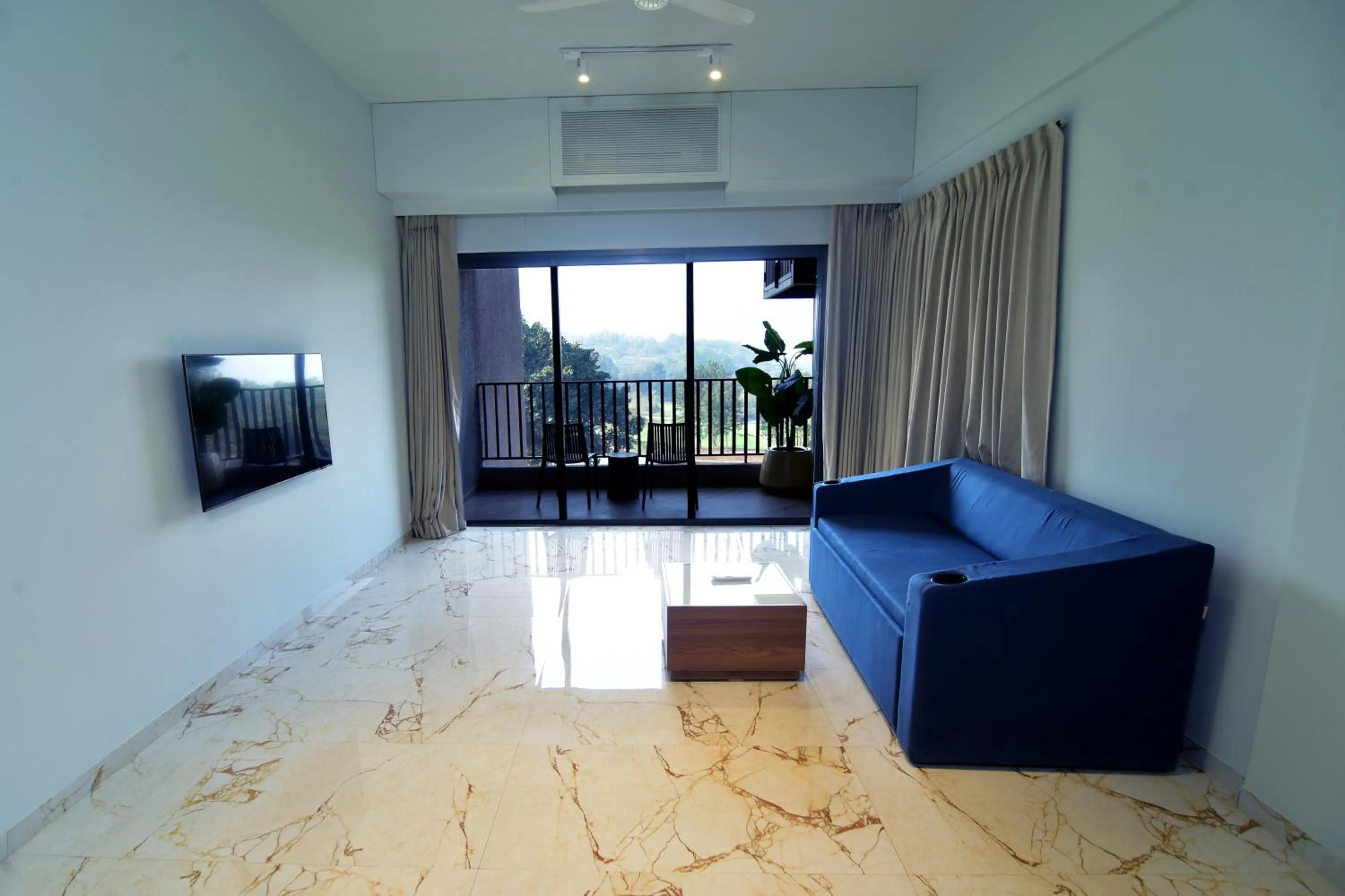 TV and multimedia in Oxford Golf Resort