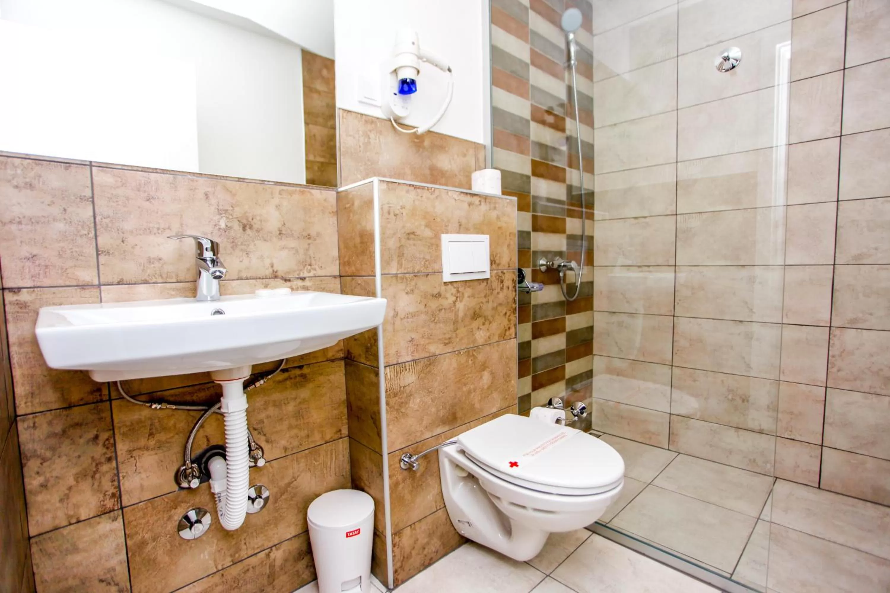 Shower, Bathroom in Hotel Kakanj