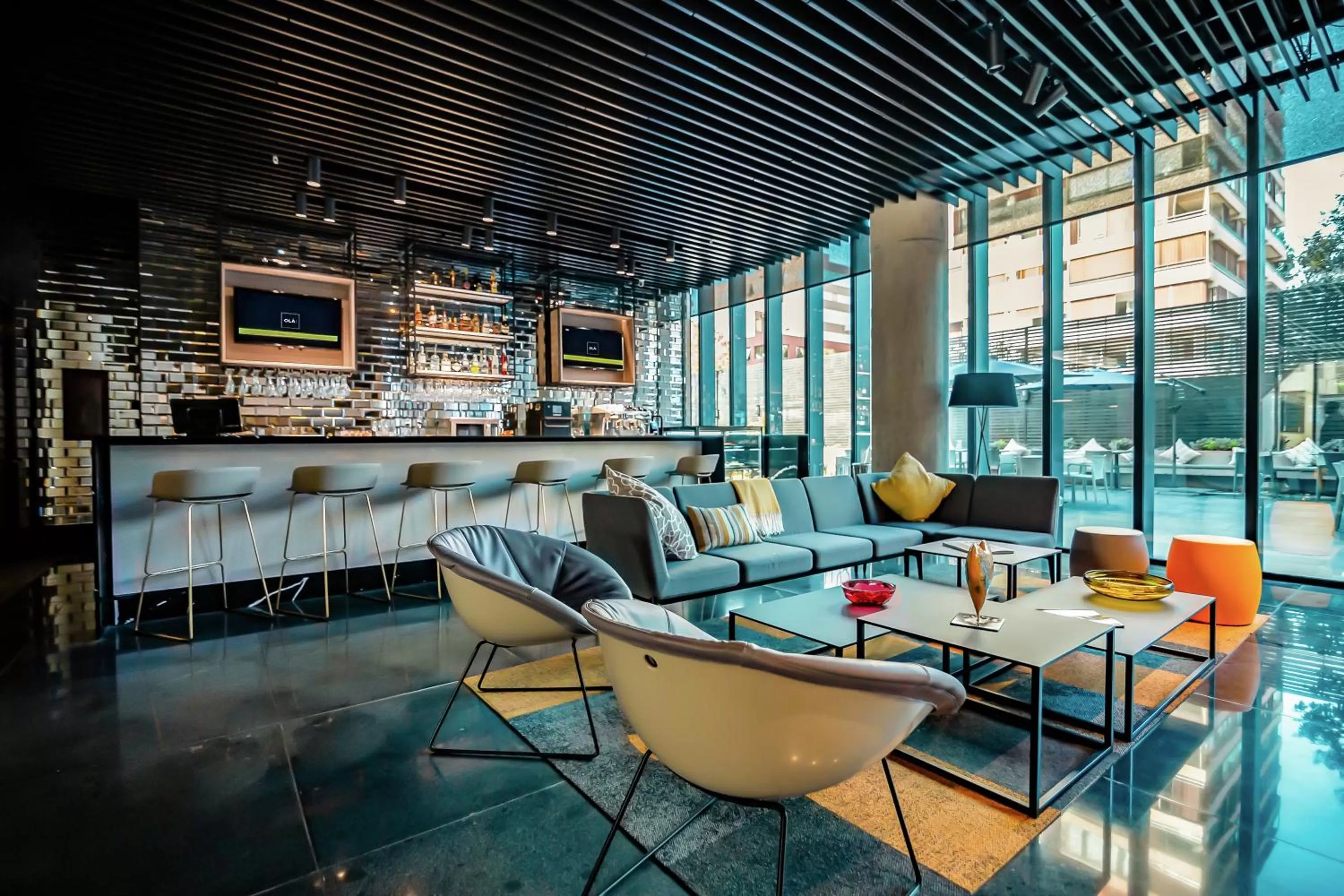 Lounge or bar in Ola Santiago Providencia, Tapestry Collection by Hilton