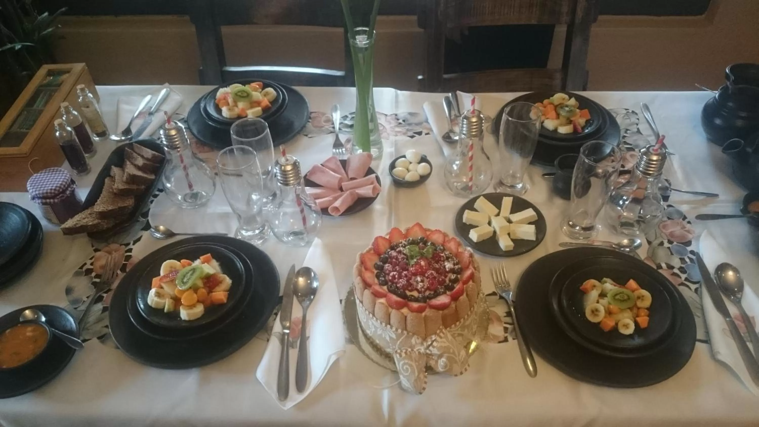 Breakfast, Restaurant/Places to Eat in Casatodosantos